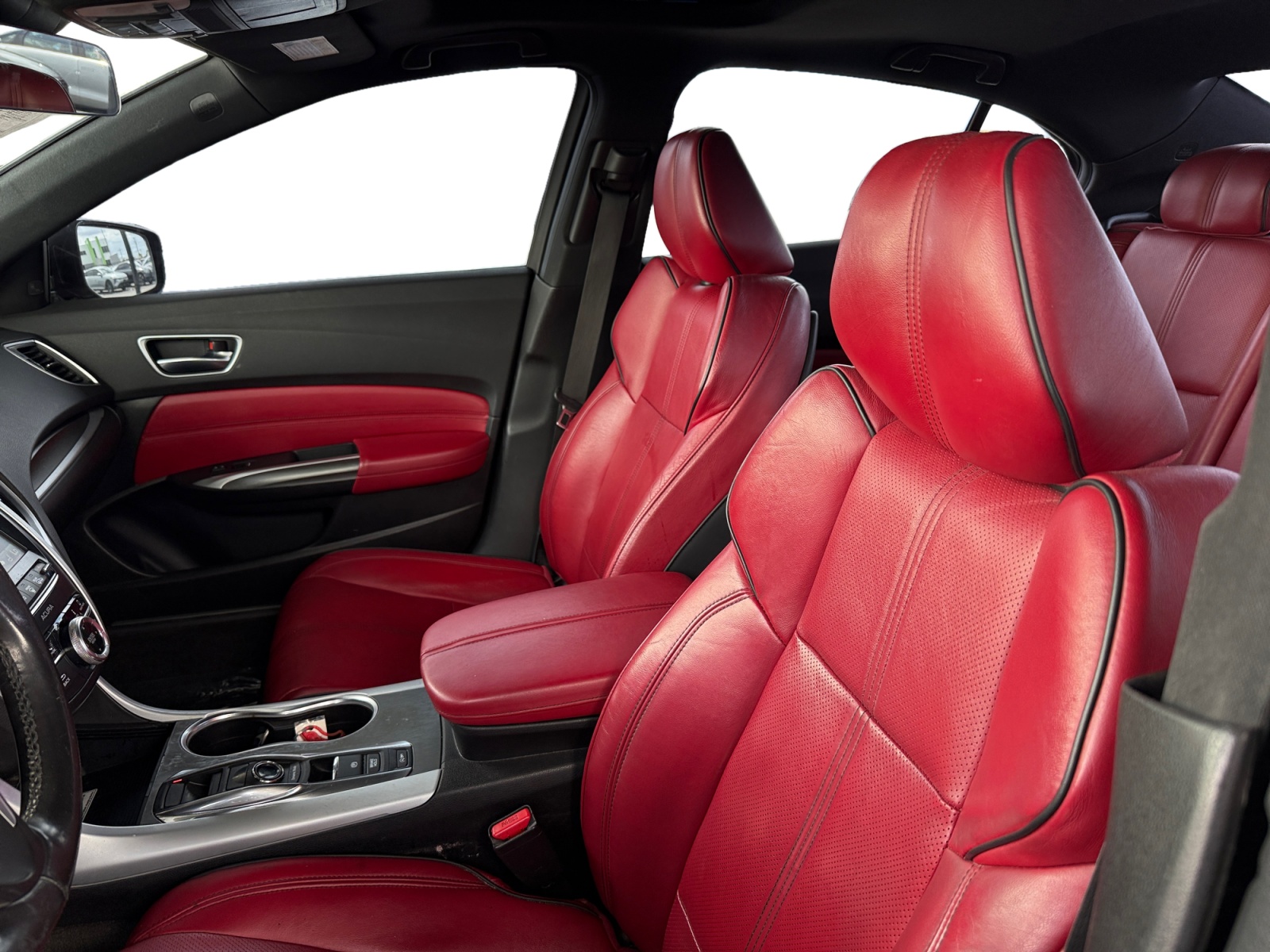 Acura TLX photo 10