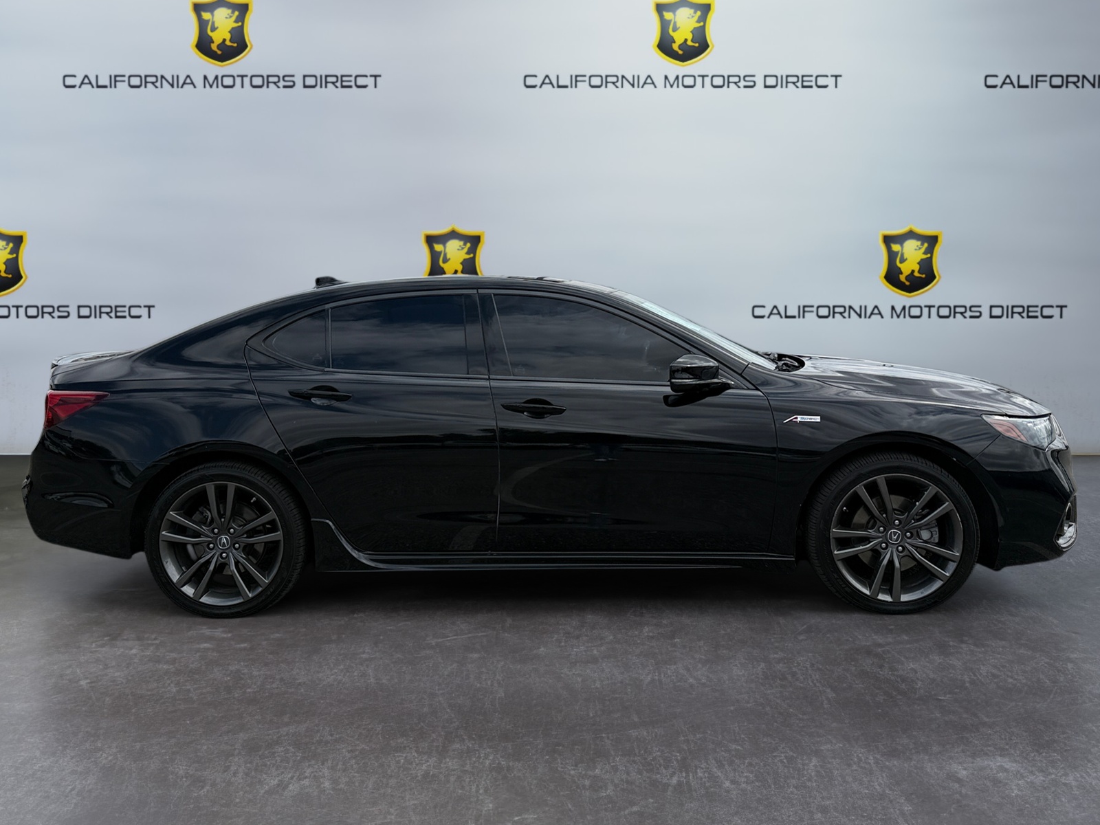 Acura TLX photo 6