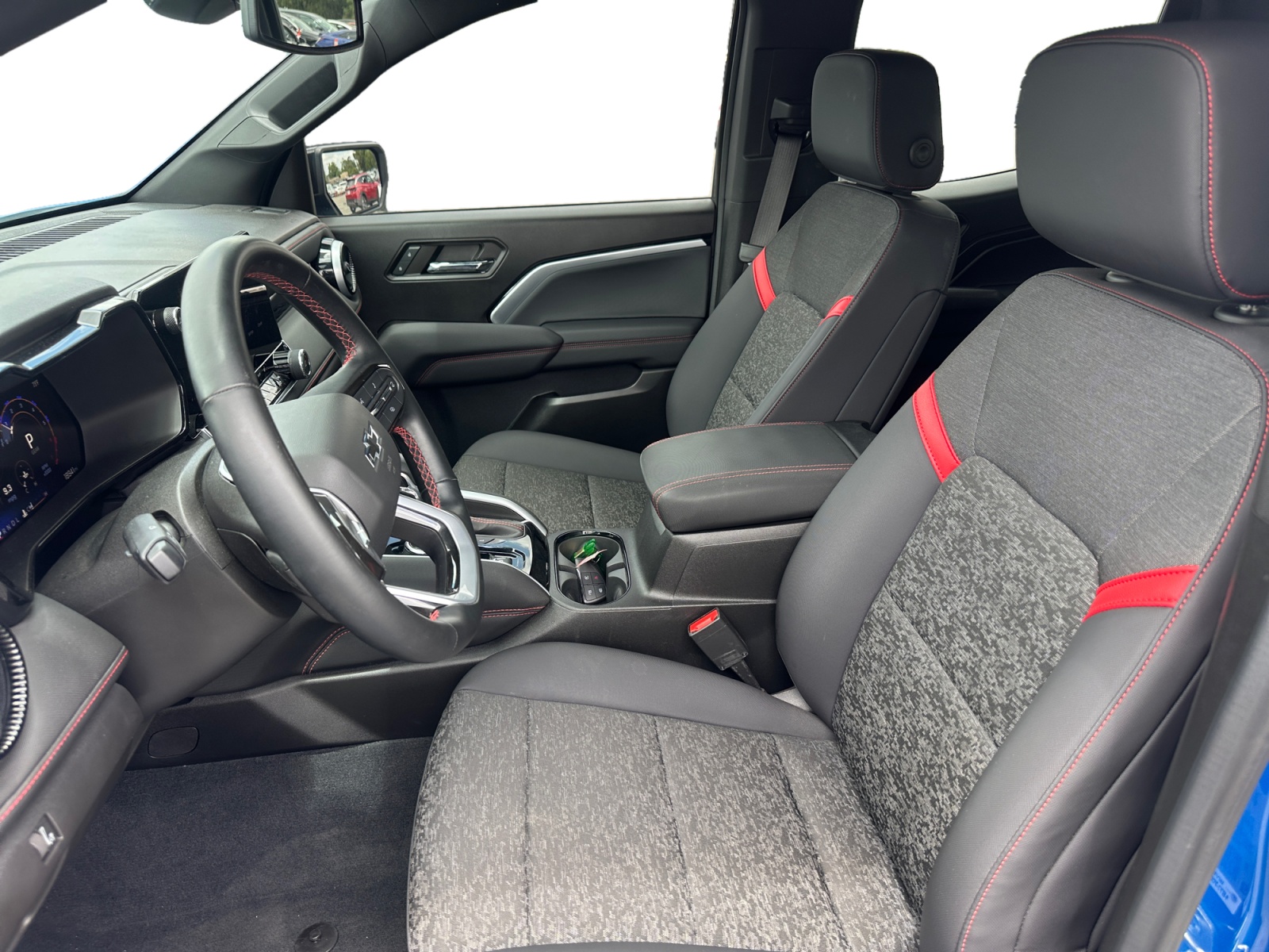 2024 Chevrolet Colorado Z71 - Photo 9