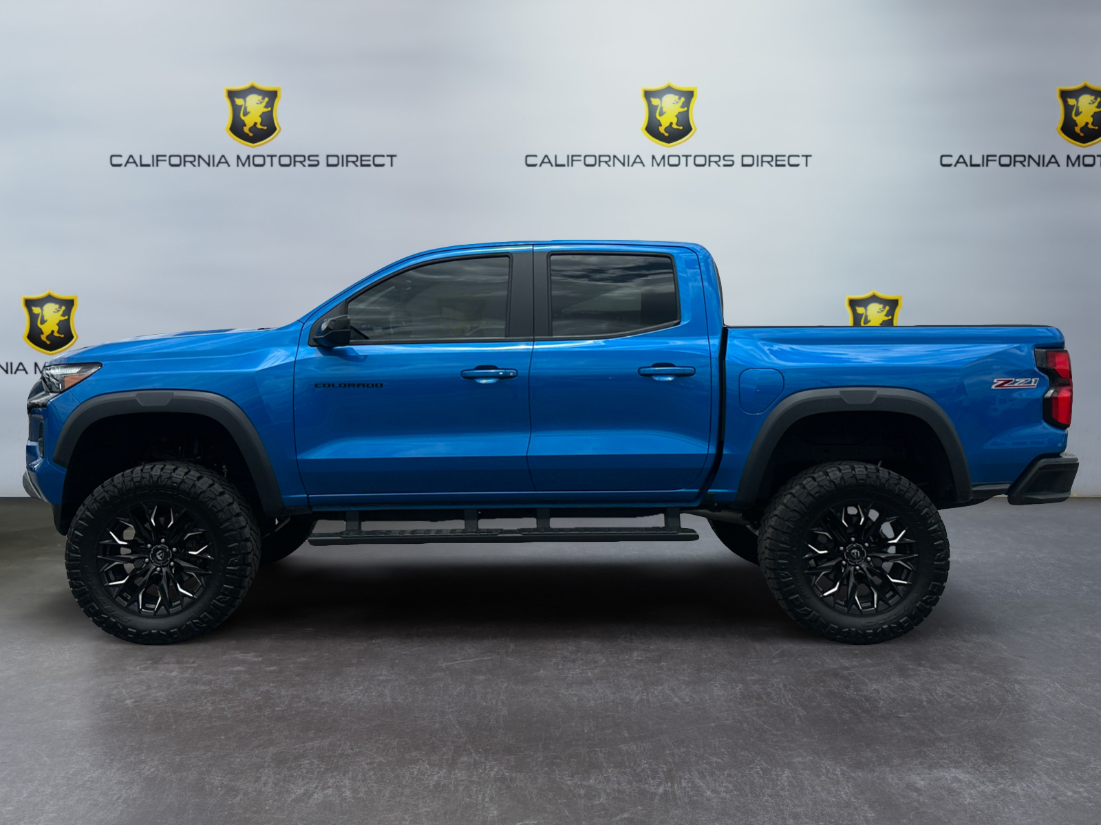 2024 Chevrolet Colorado Z71 - Photo 2