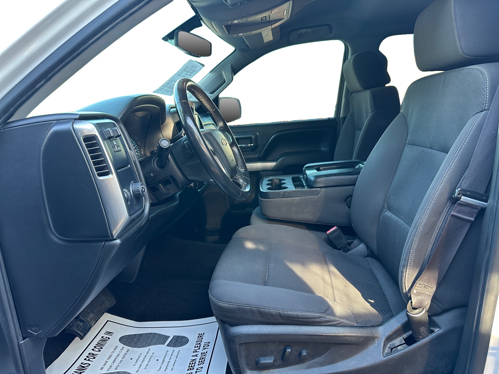 Chevrolet Silverado photo 8