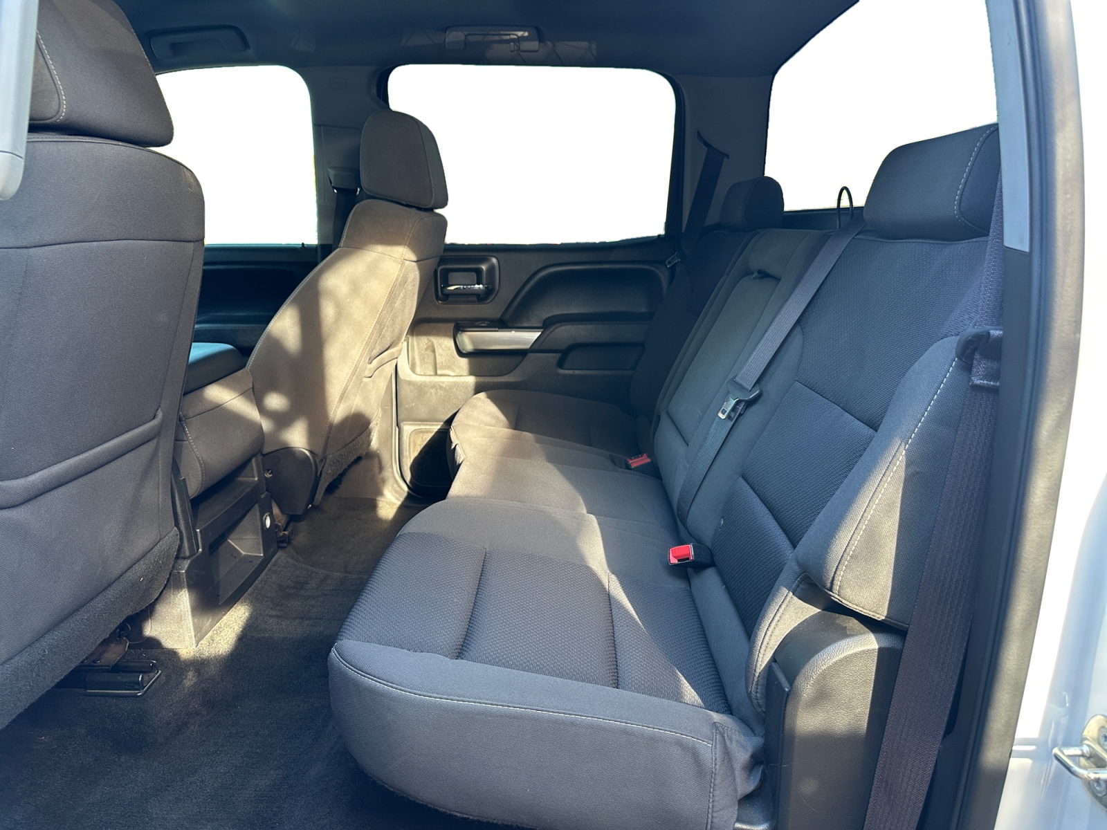 Chevrolet Silverado photo 12