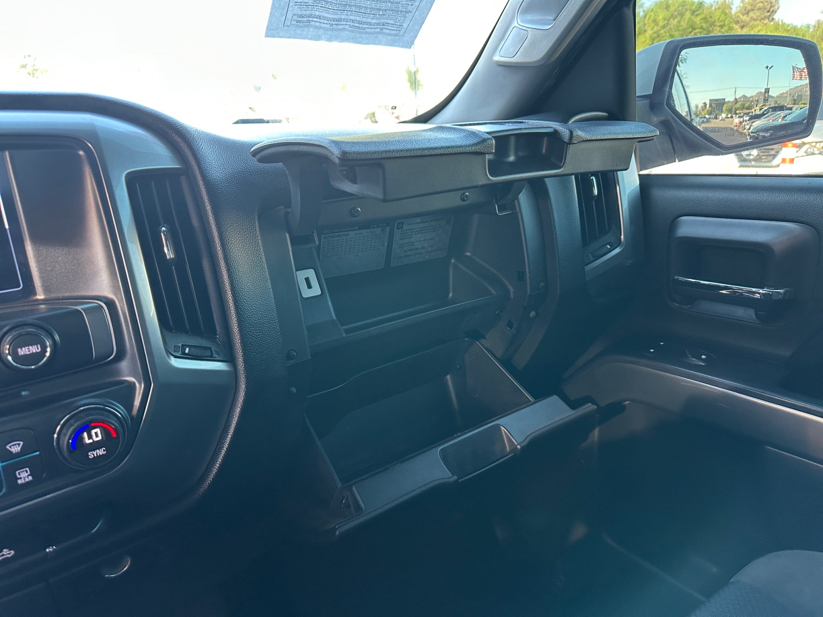 Chevrolet Silverado photo 22