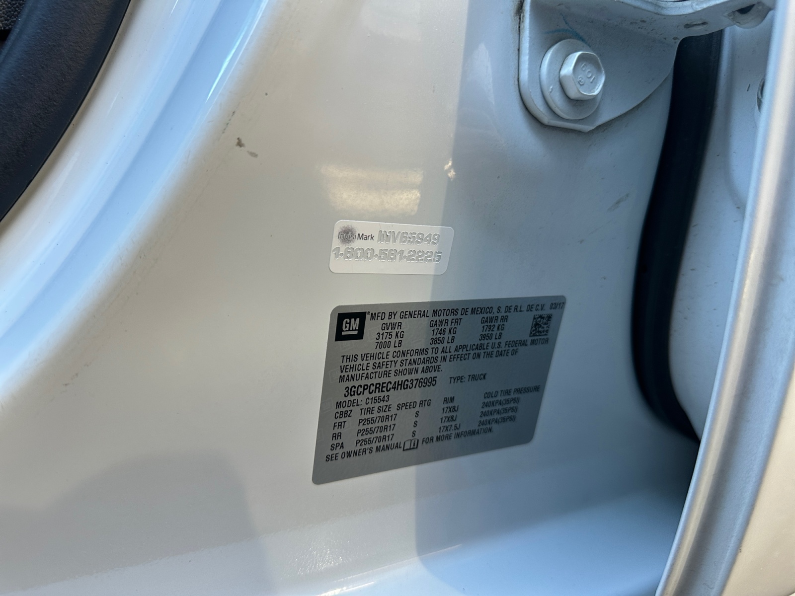 Chevrolet Silverado photo 23