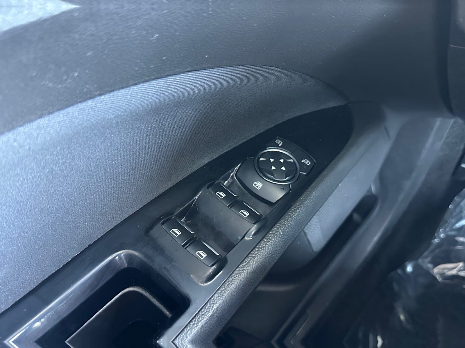 Ford Fusion photo 16