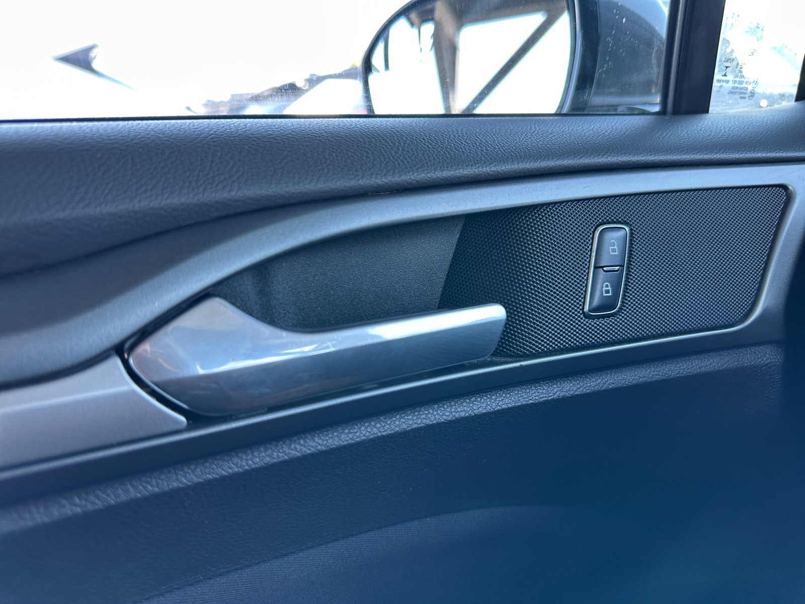 Ford Fusion photo 17