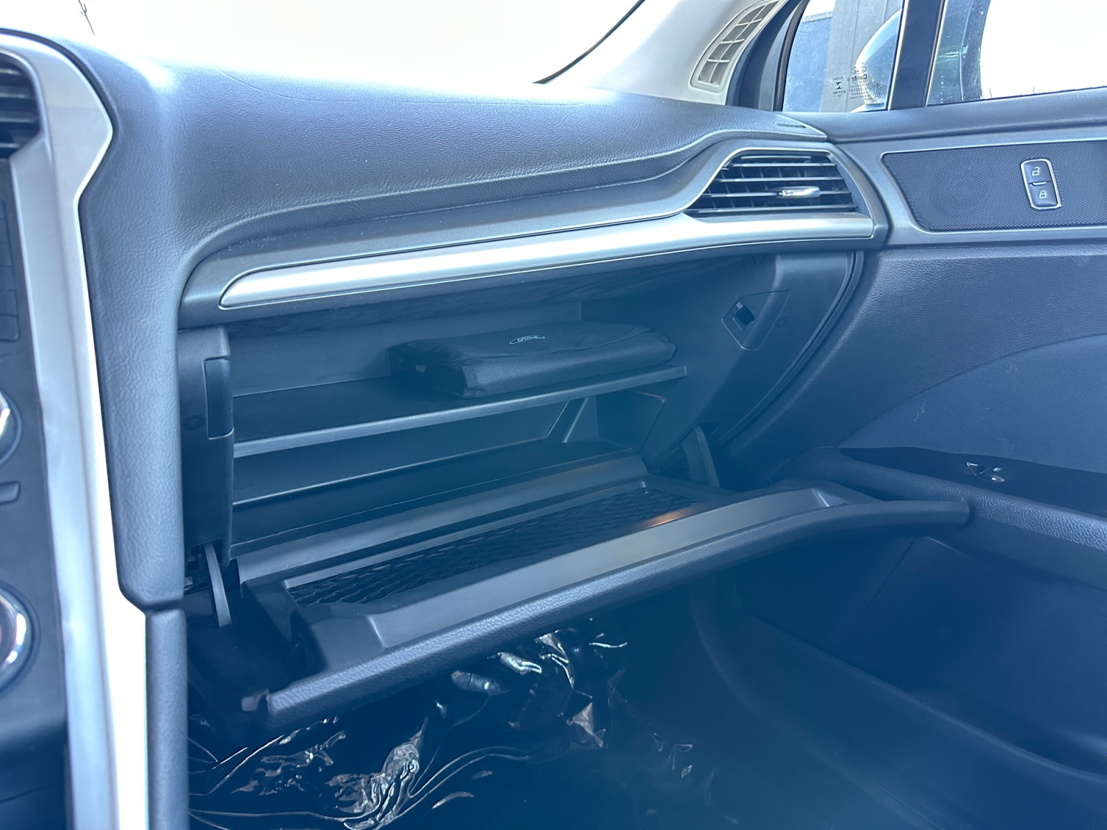 Ford Fusion photo 21