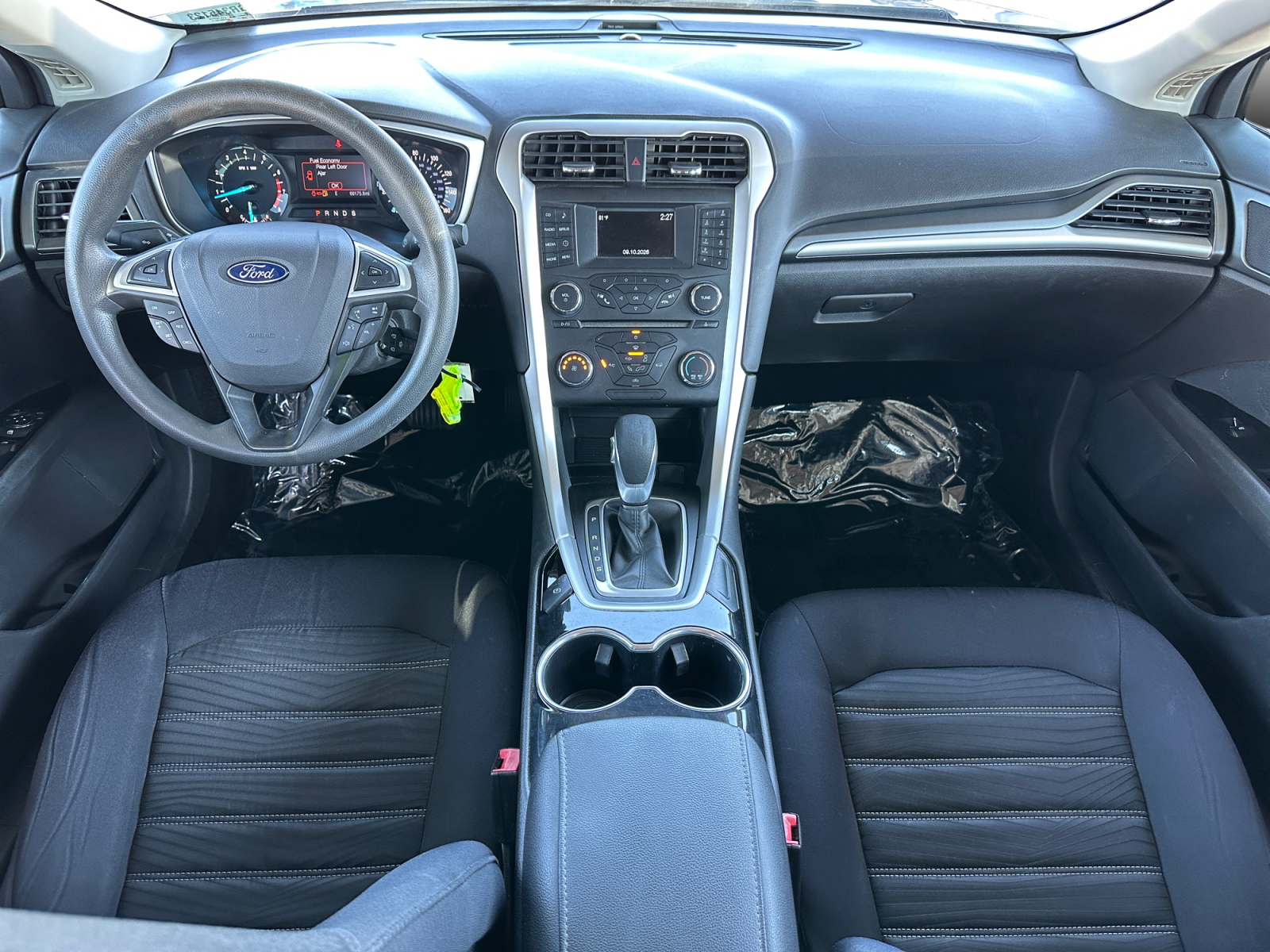 Ford Fusion photo 11
