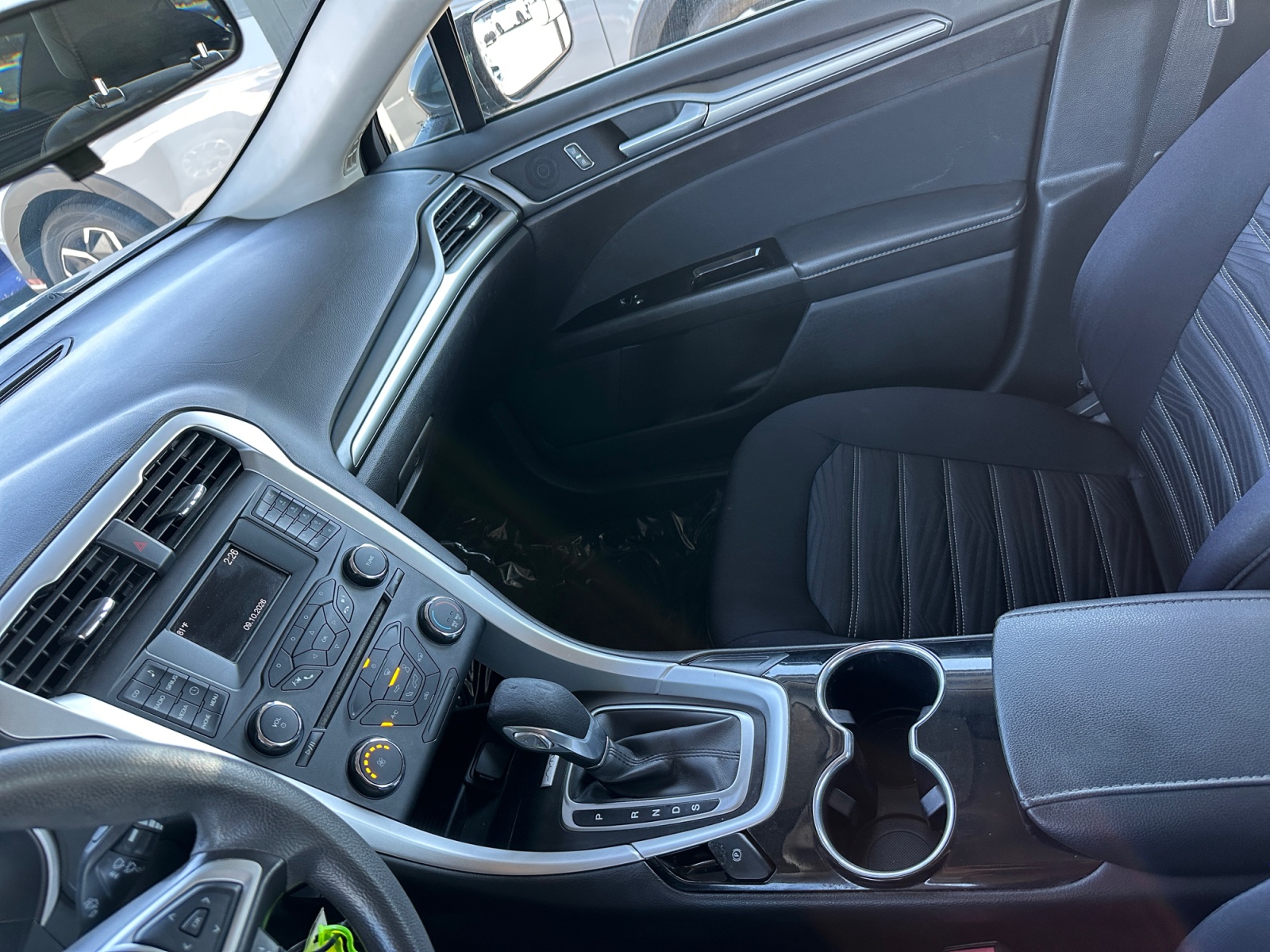 Ford Fusion photo 24