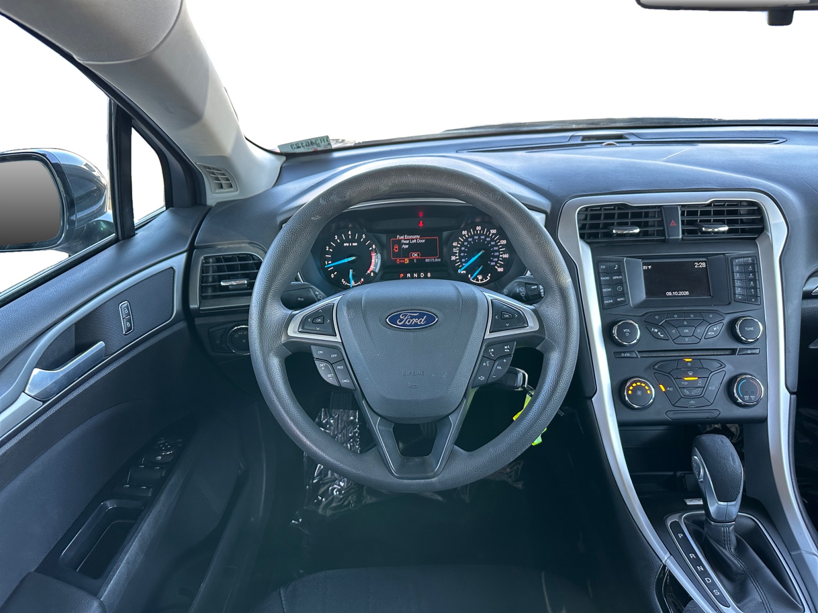 Ford Fusion photo 12