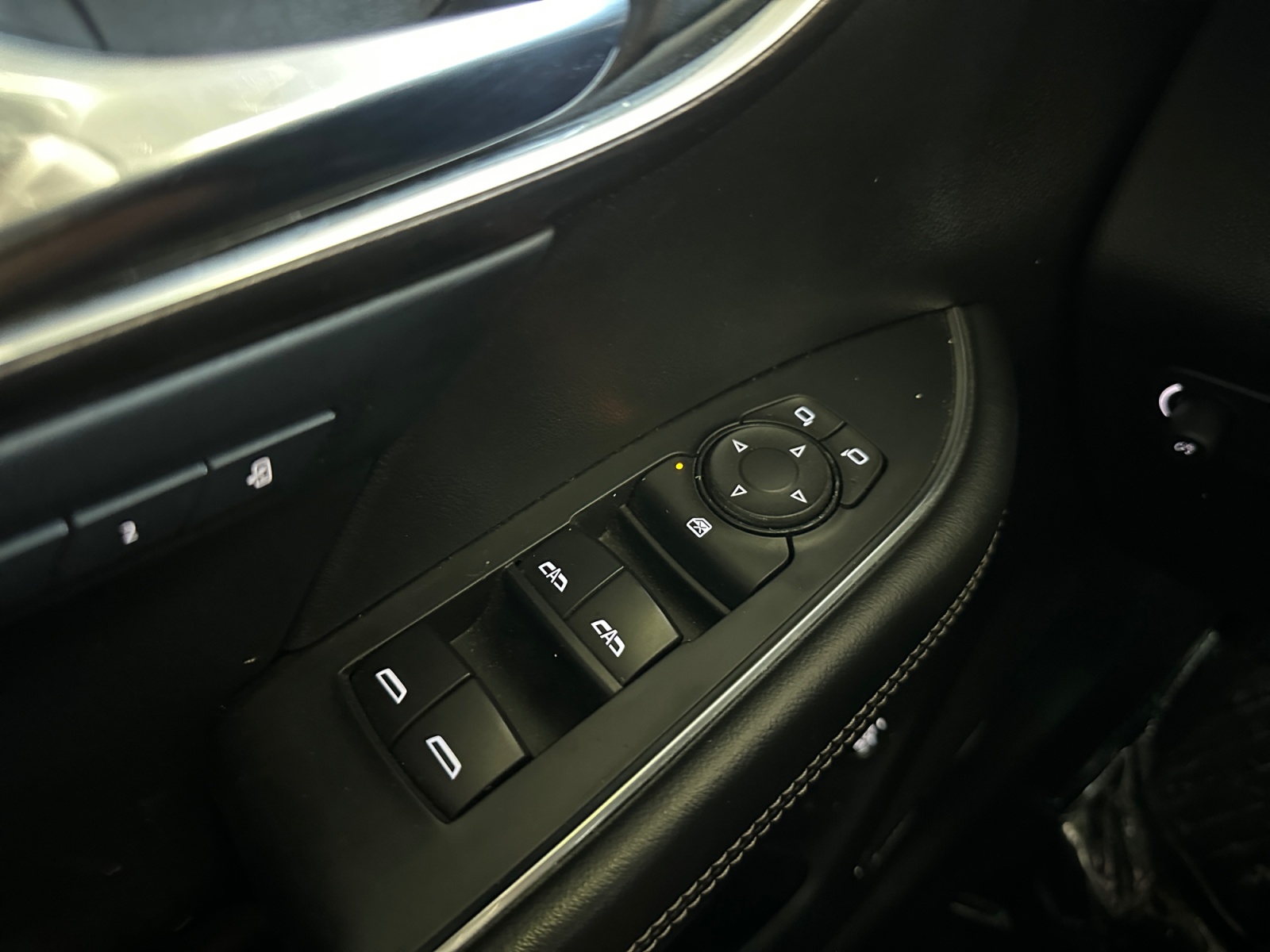 Buick Envision photo 16