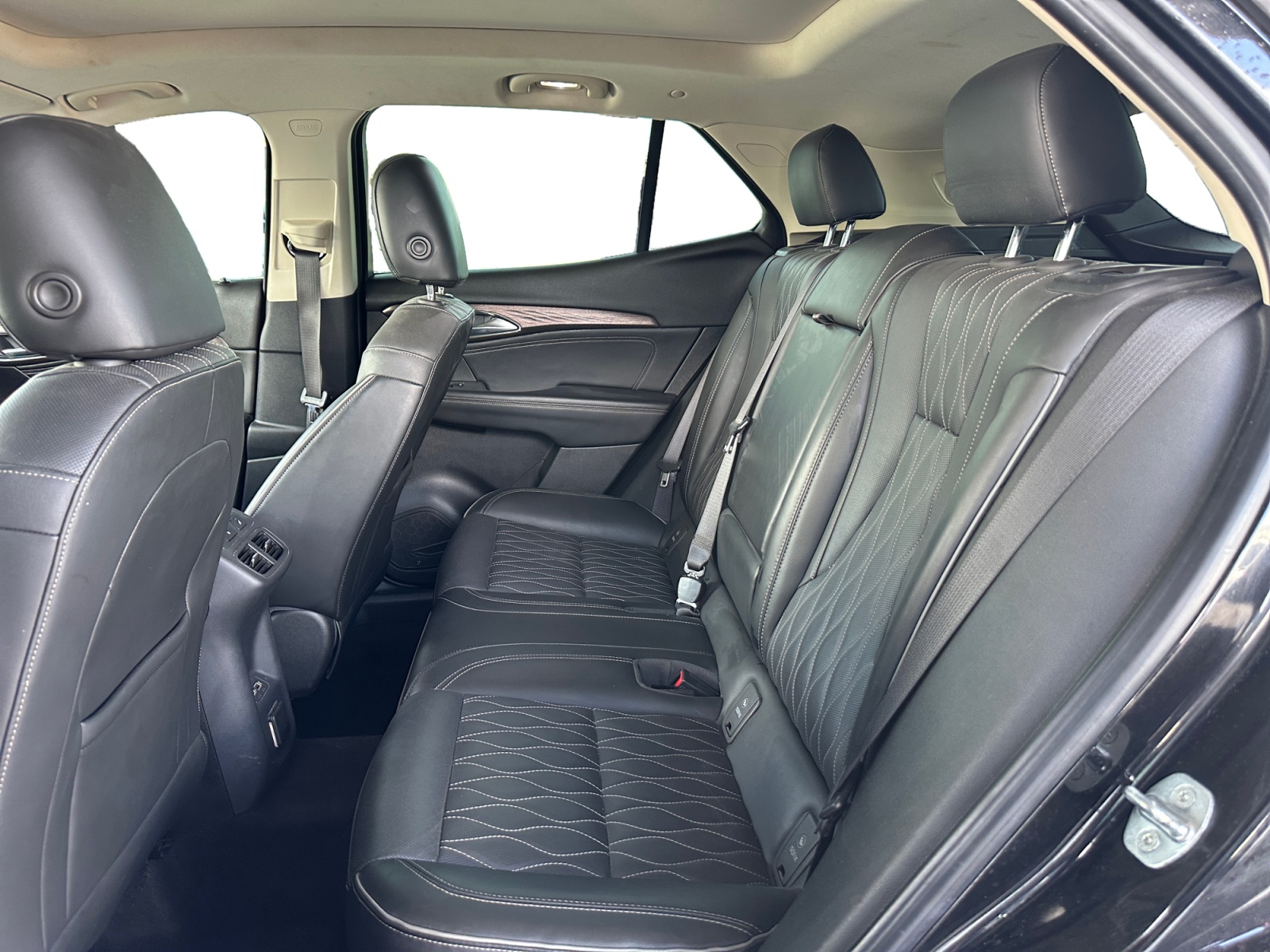 Buick Envision photo 13