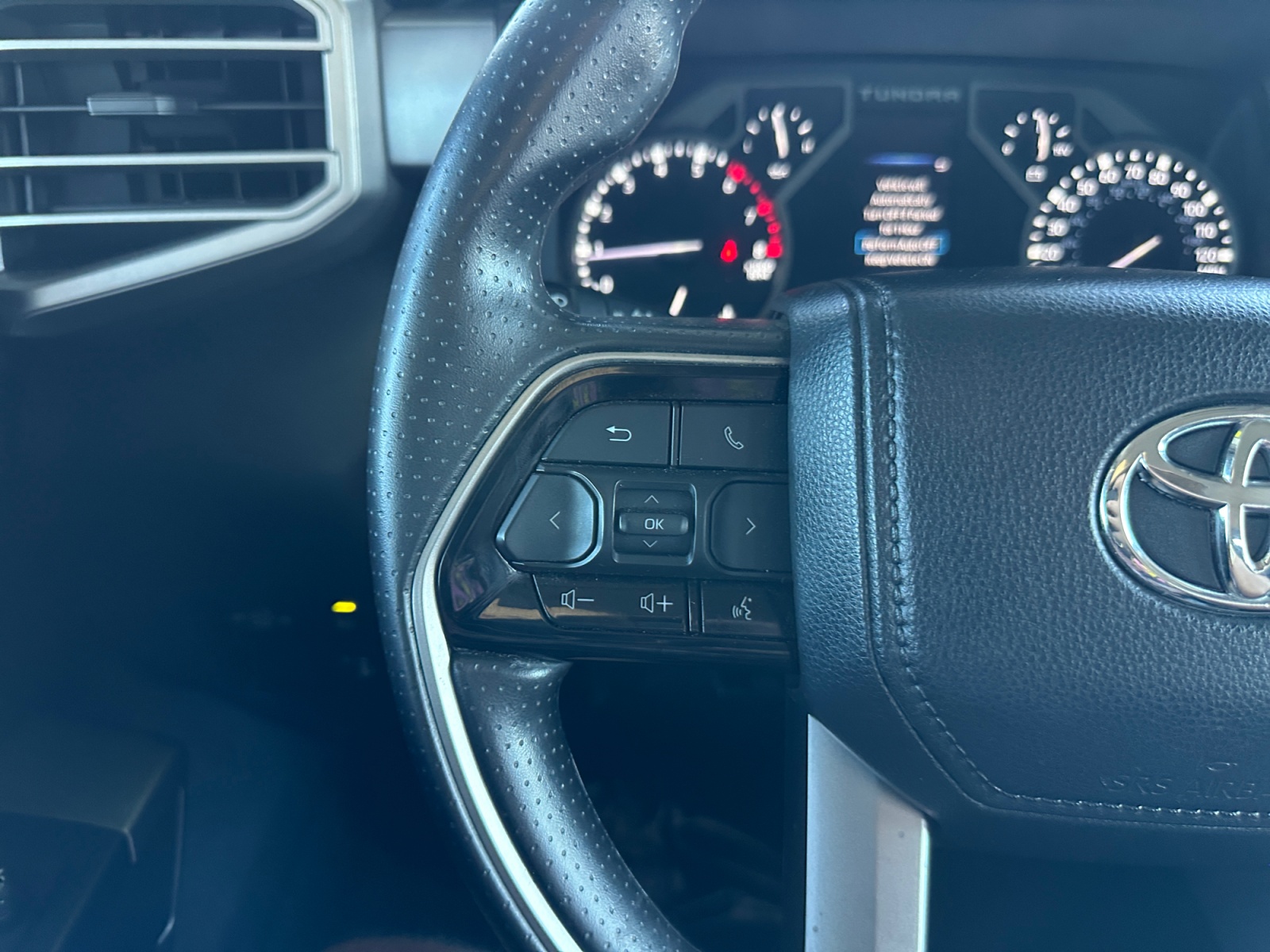 2024 Toyota Tundra SR5 - Photo 19