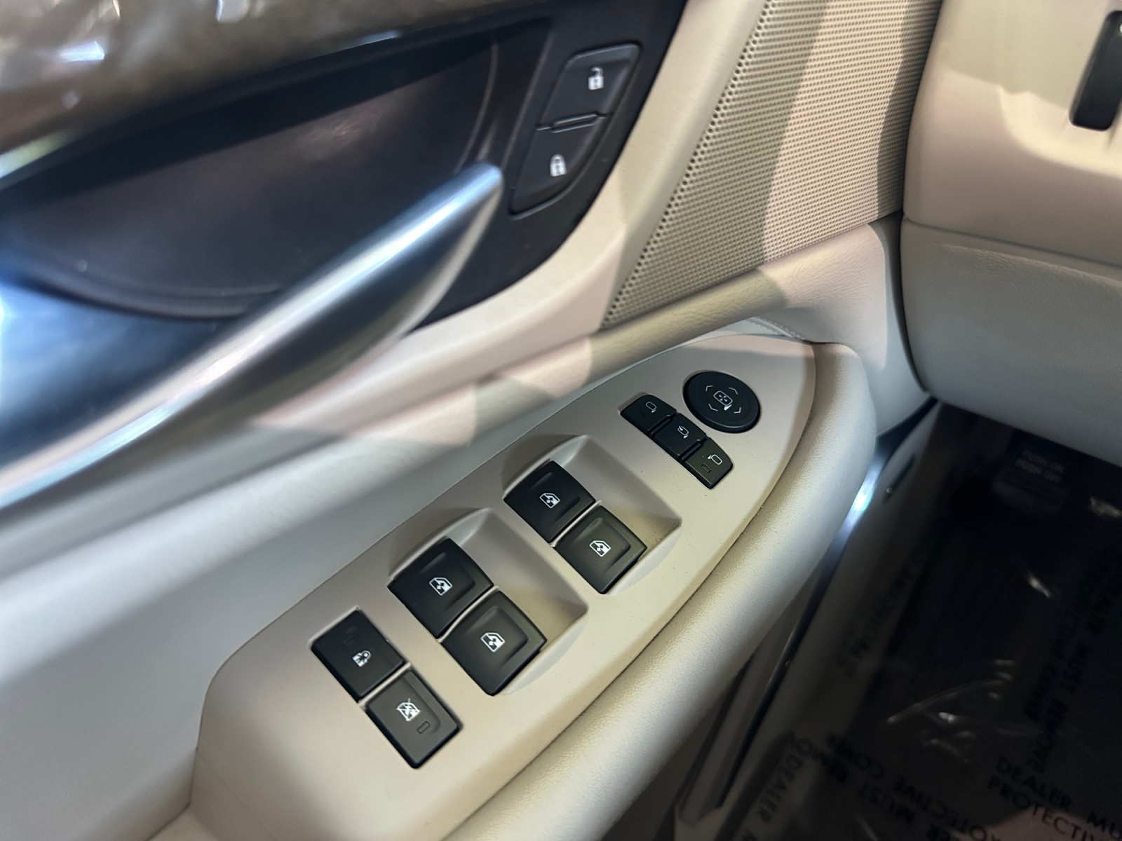 Cadillac Escalade photo 18
