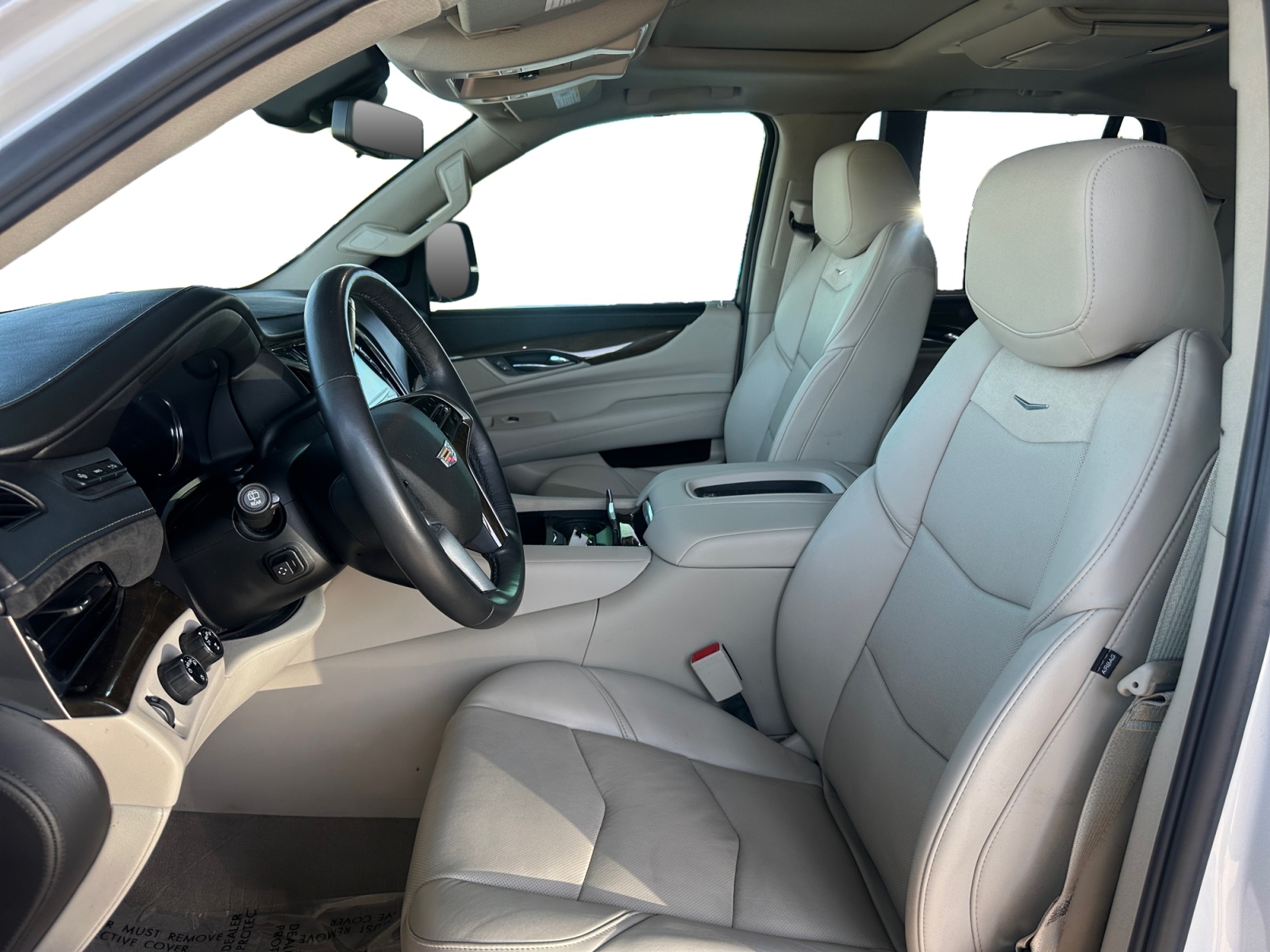 Cadillac Escalade photo 9