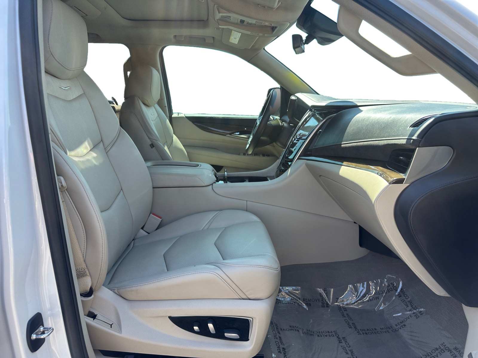 Cadillac Escalade photo 15