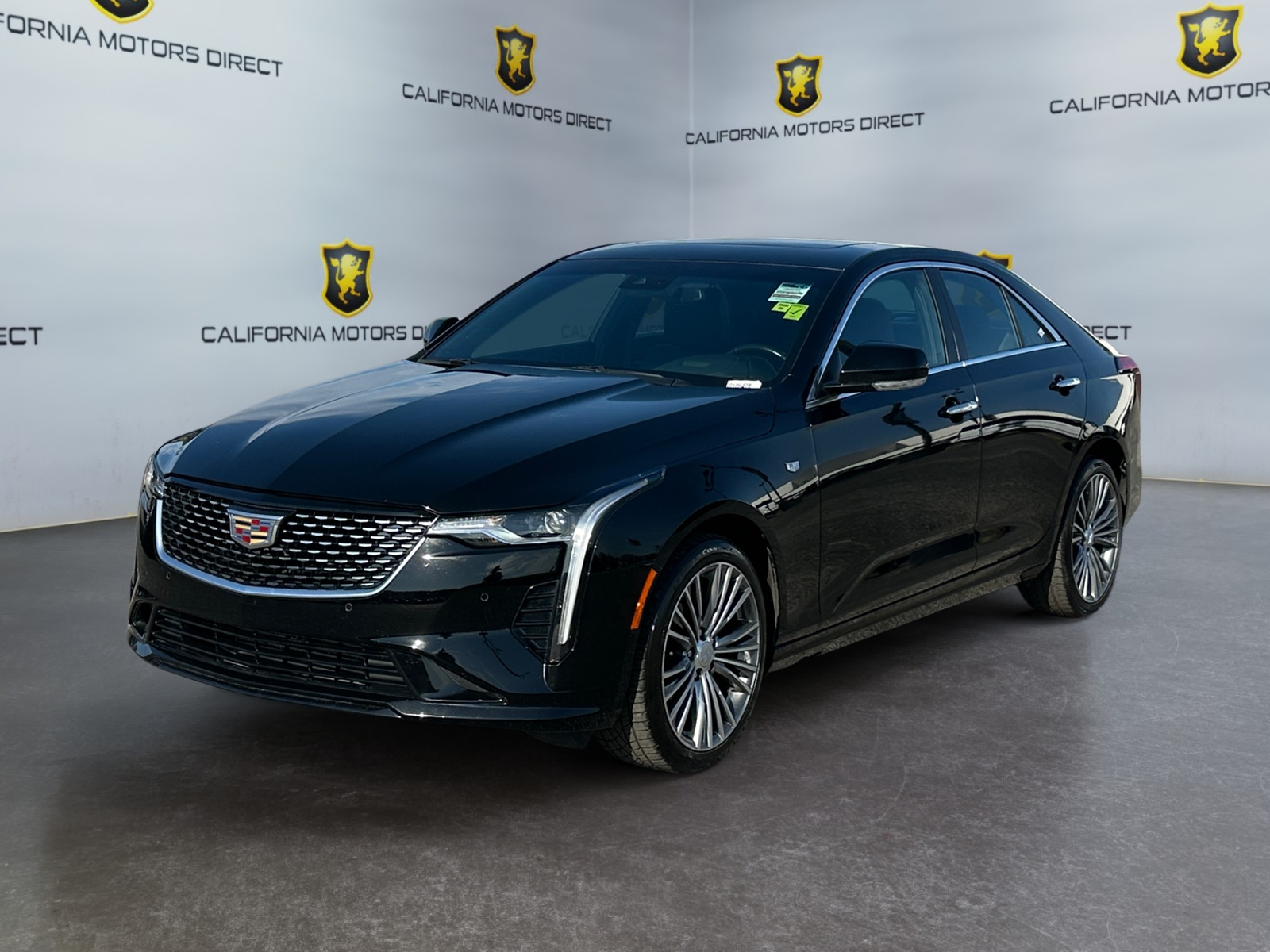 Cadillac CT4 photo 32
