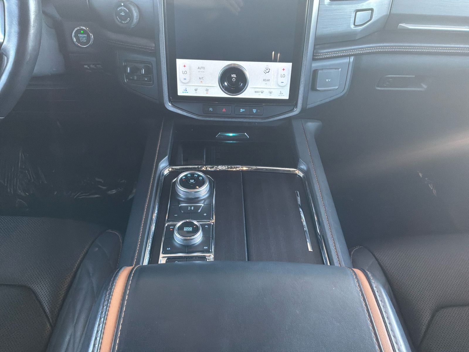 Ford Expedition MAX photo 11