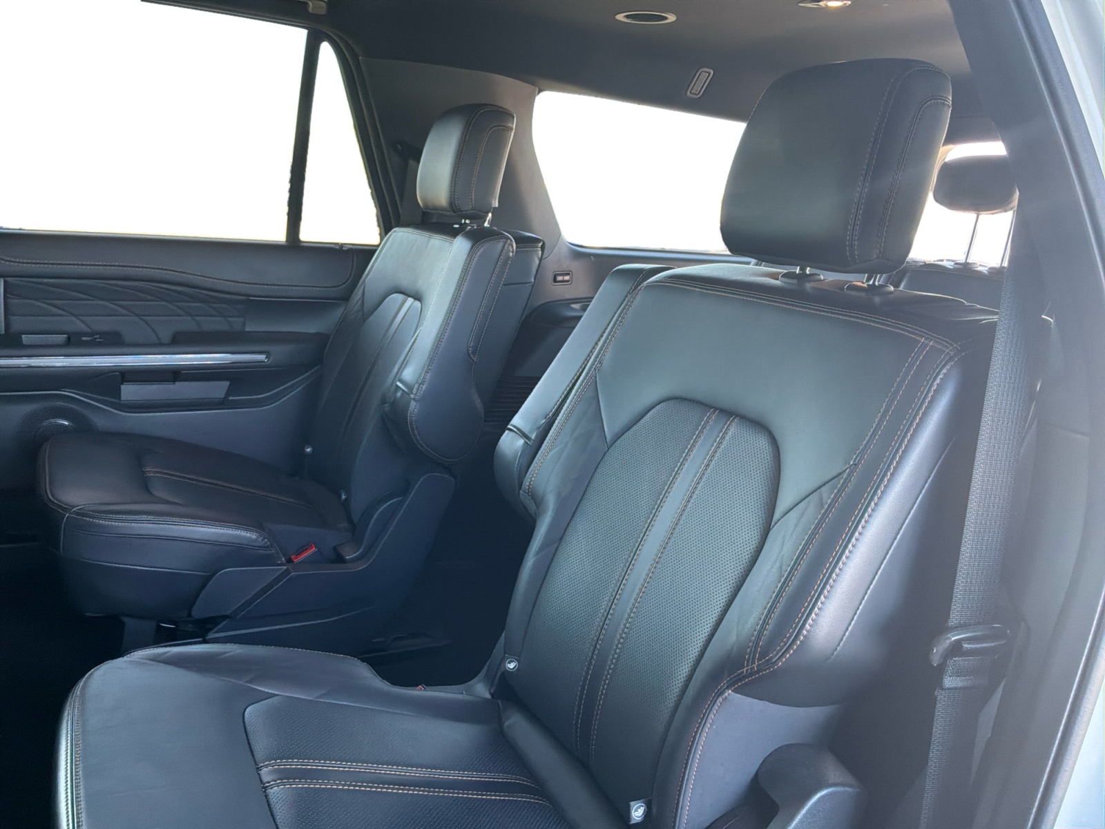 Ford Expedition MAX photo 13