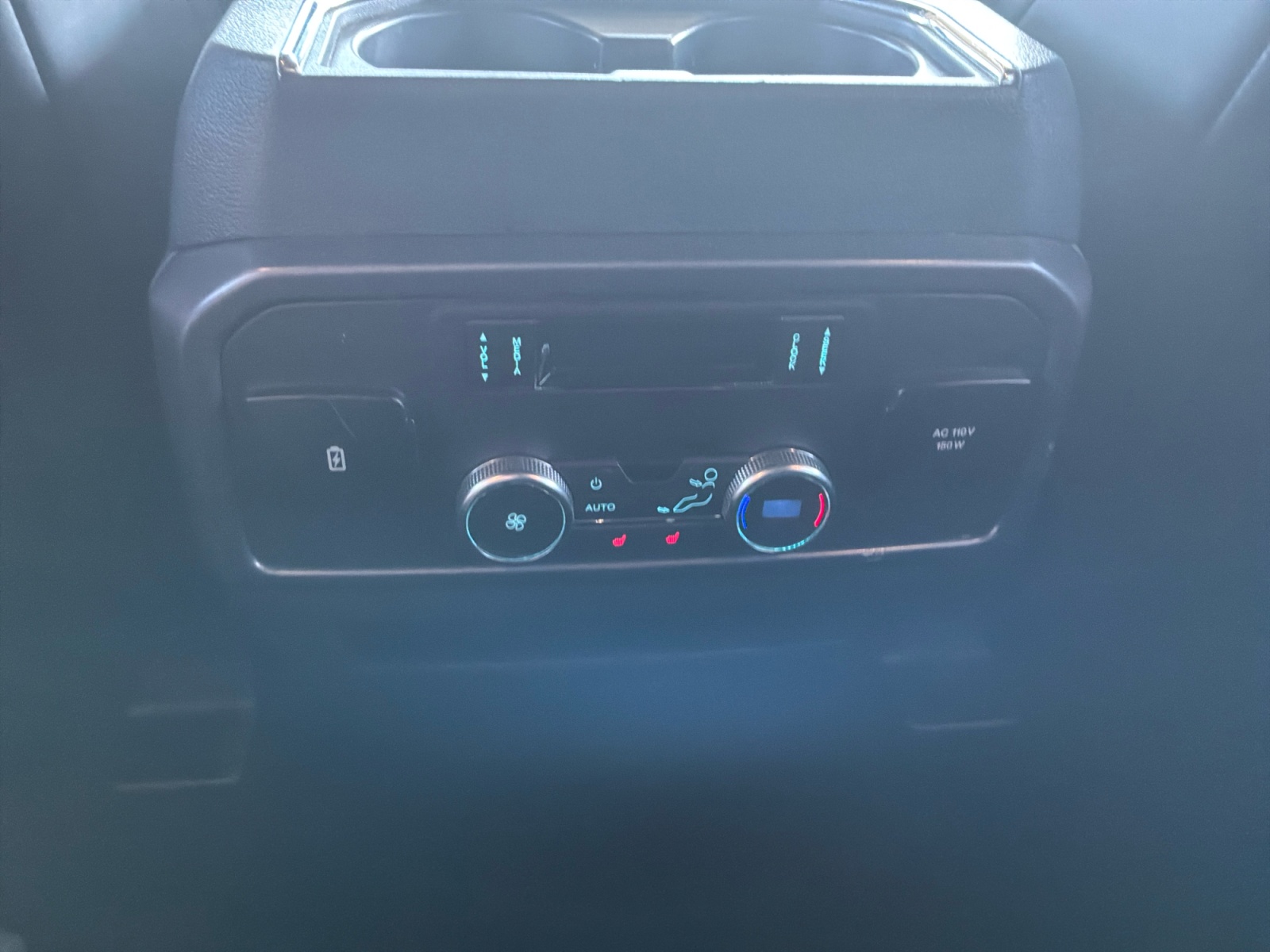 Ford Expedition MAX photo 23