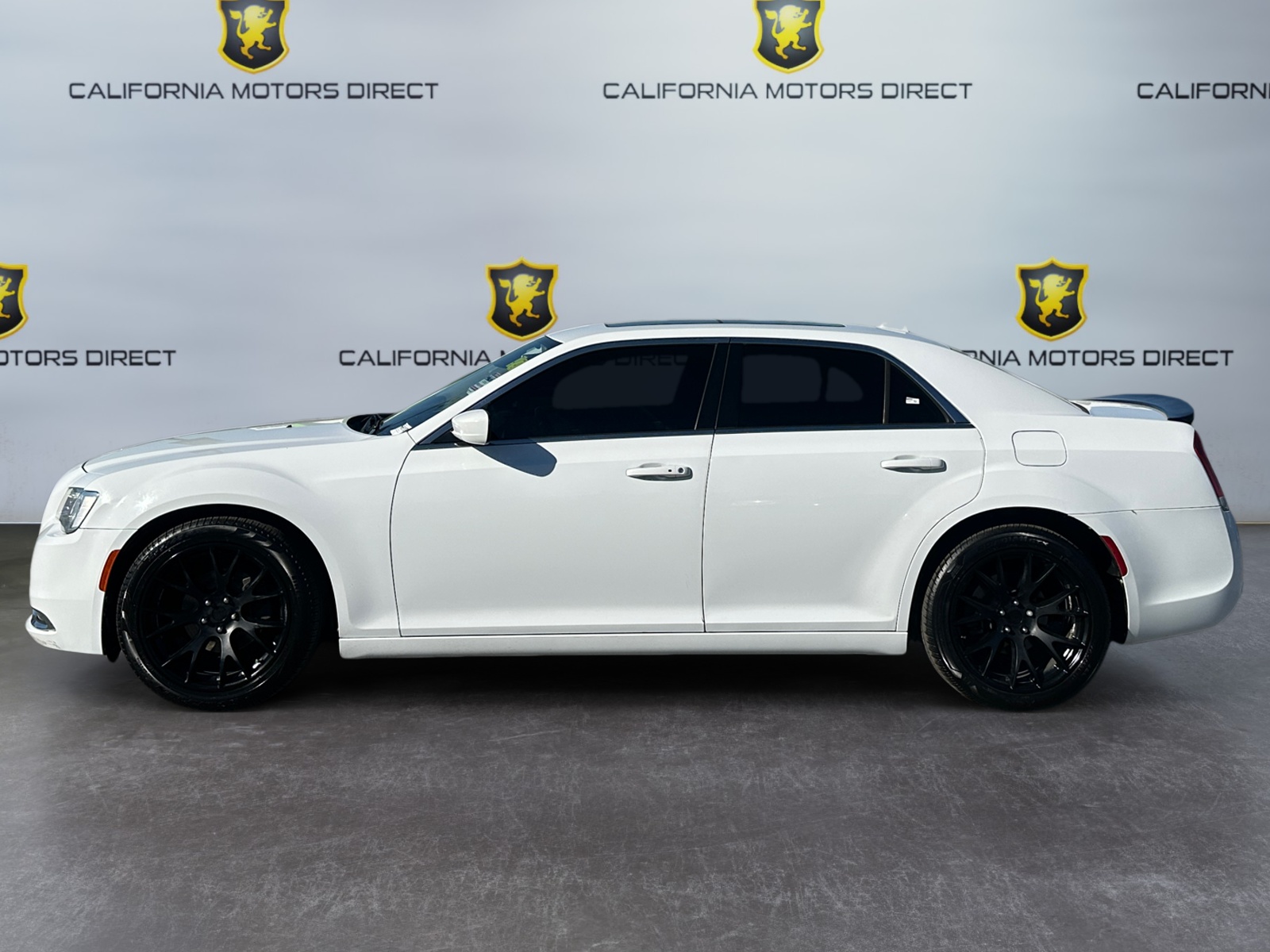 Chrysler 300 photo 2