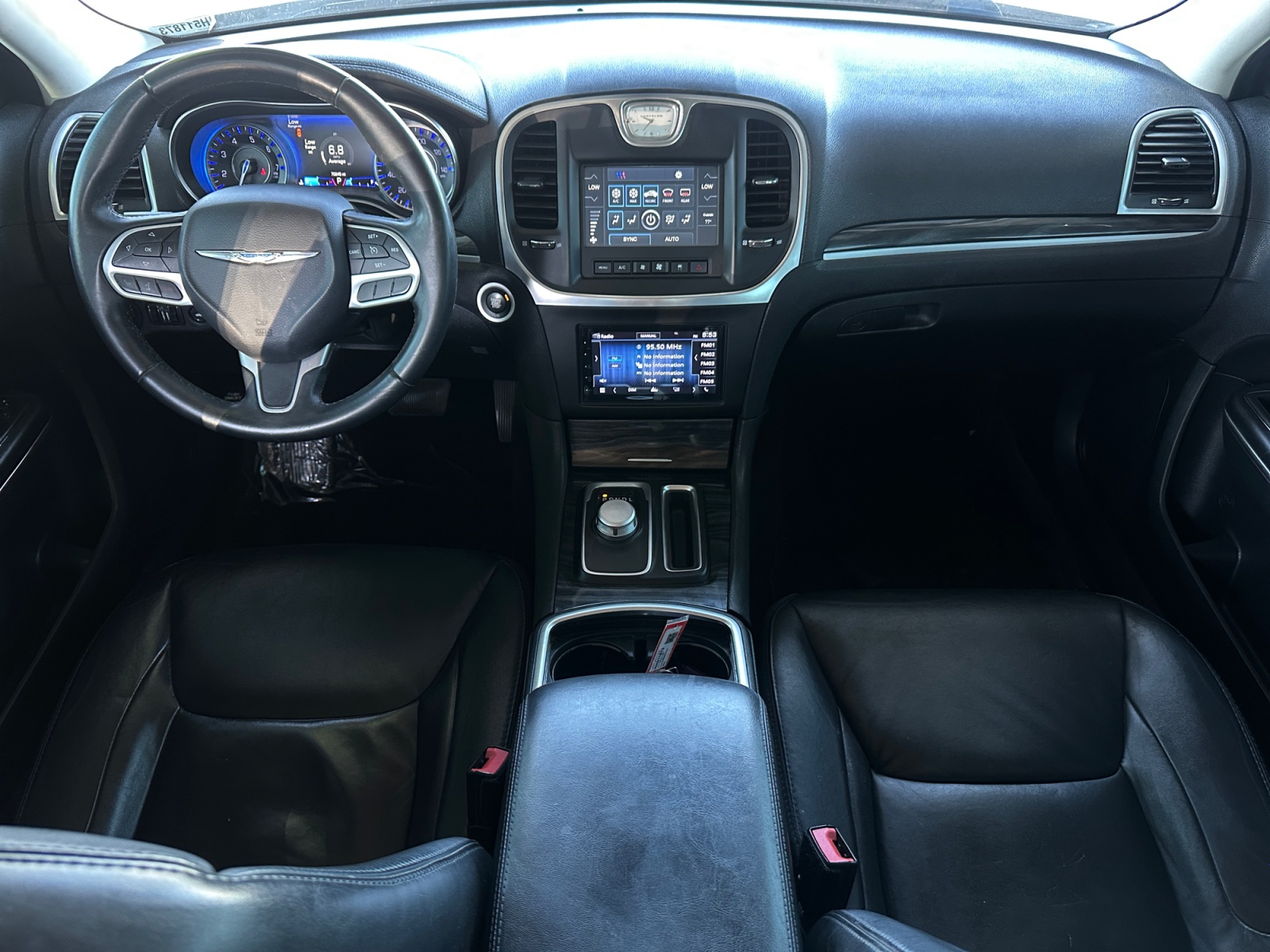 Chrysler 300 photo 11