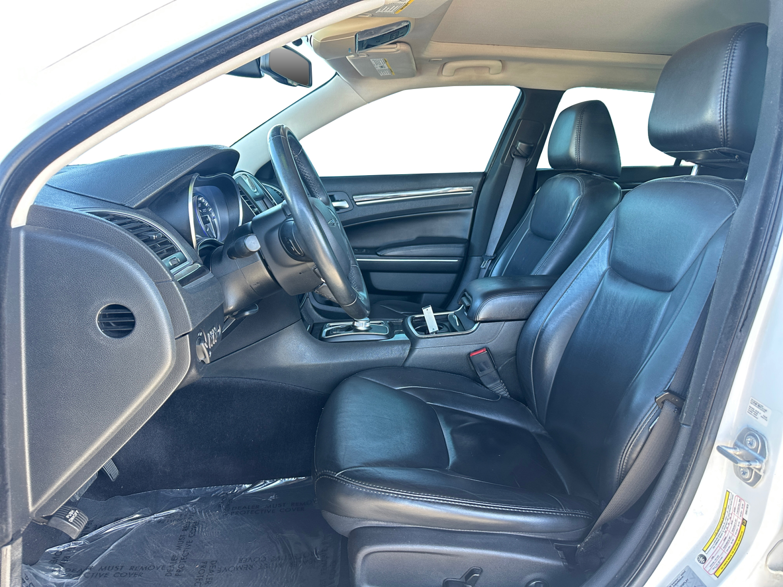 Chrysler 300 photo 9