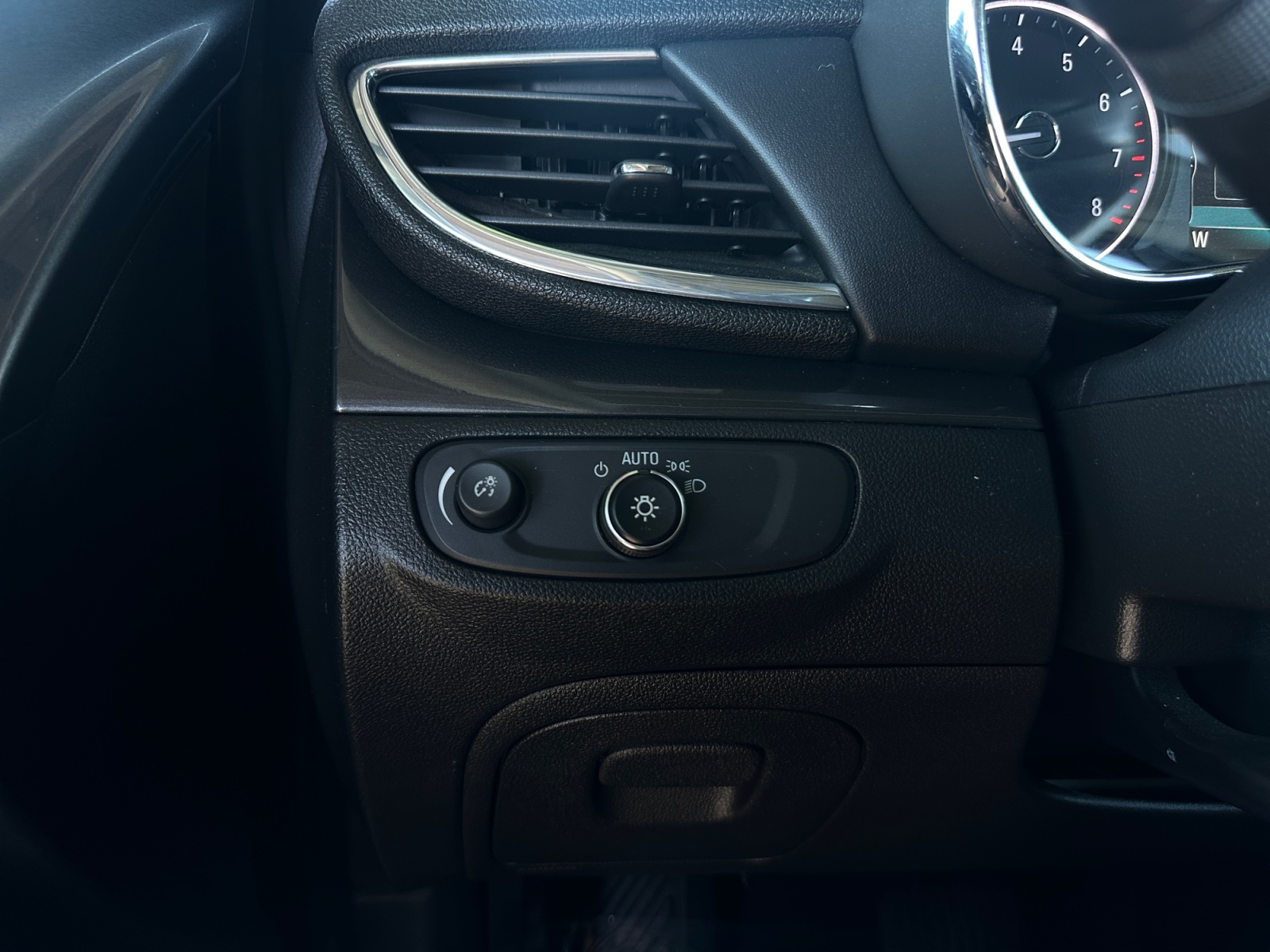 Buick Encore photo 17