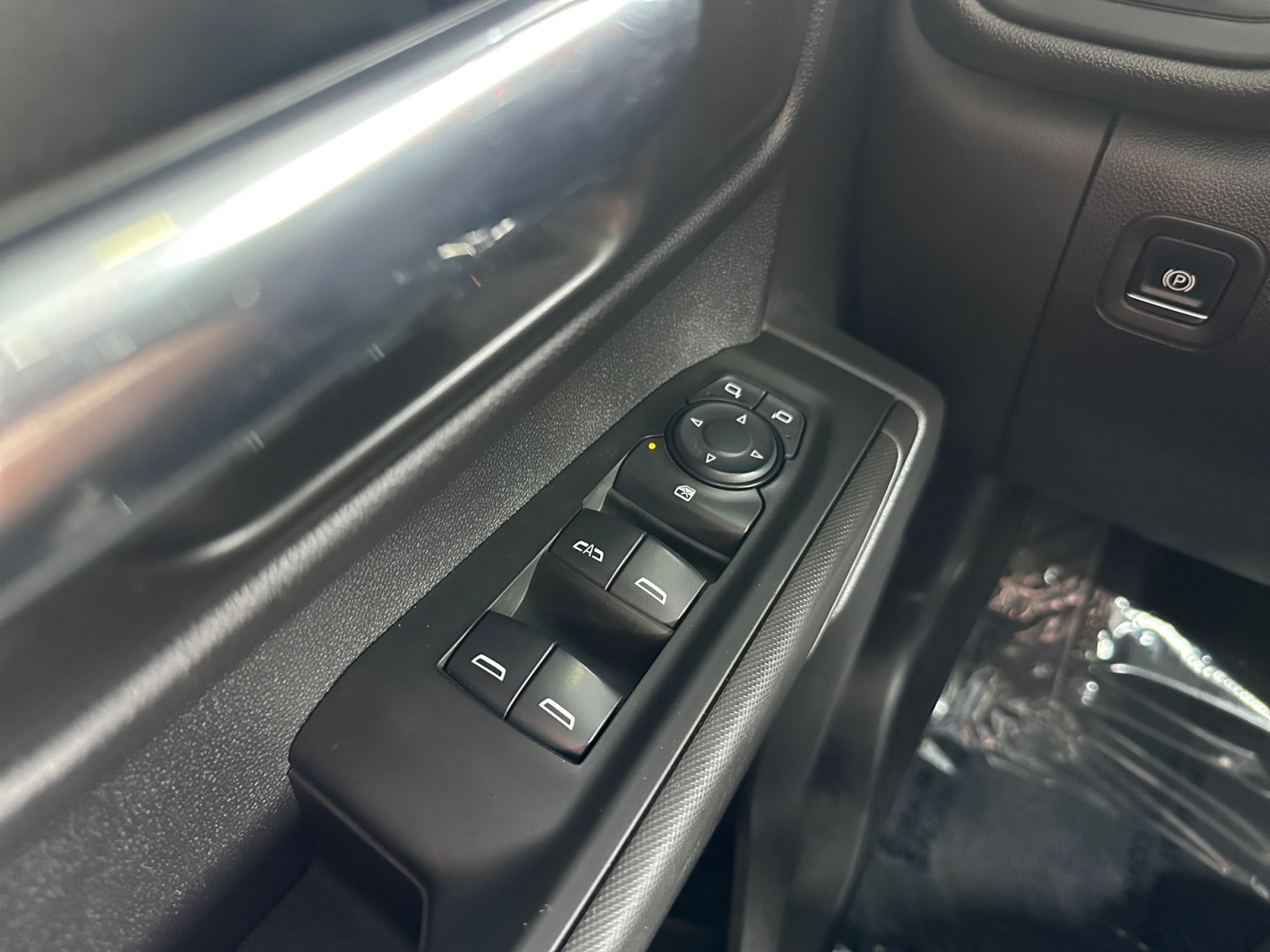 Chevrolet Silverado photo 16