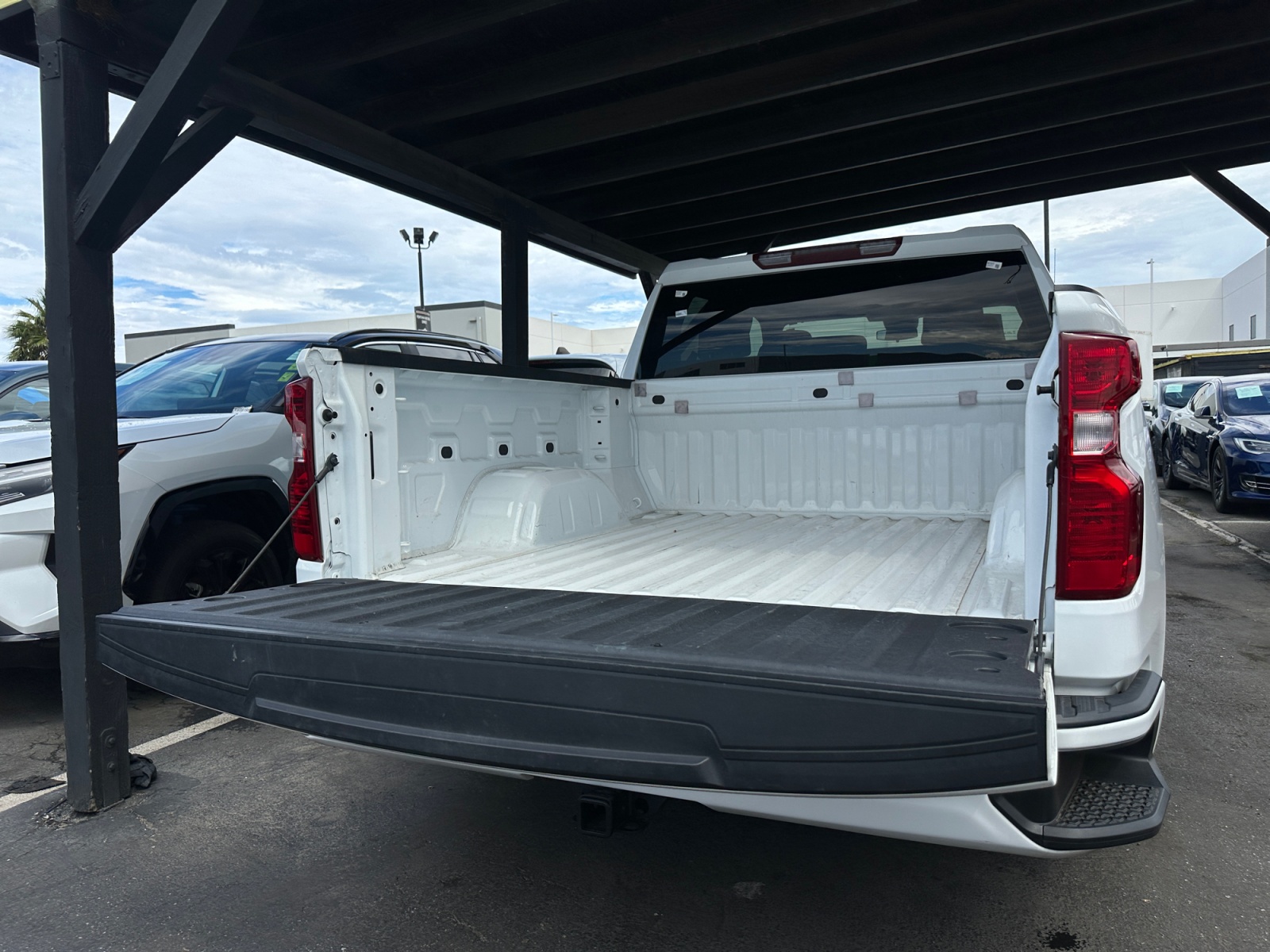 Chevrolet Silverado photo 26