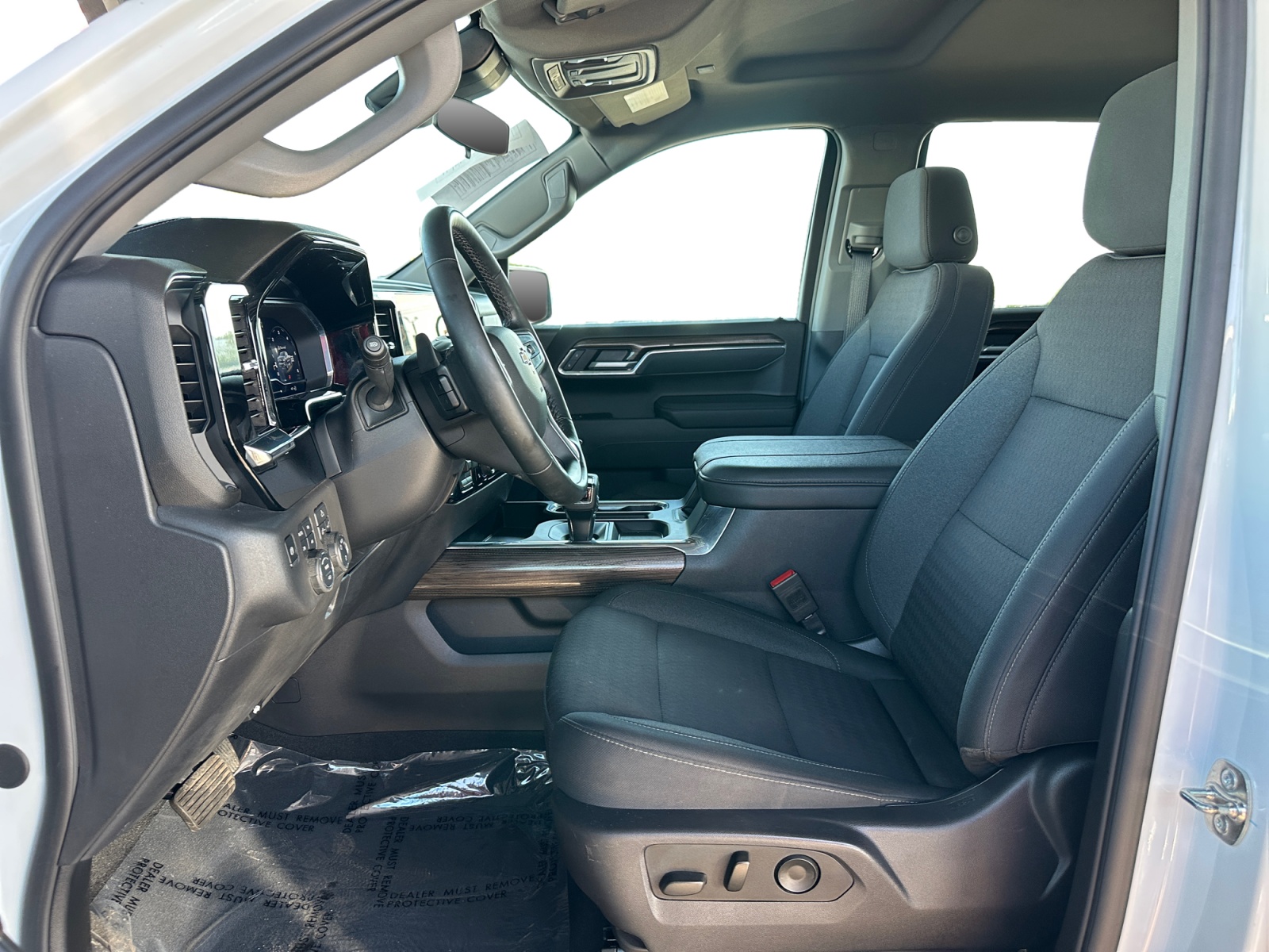 Chevrolet Silverado photo 9
