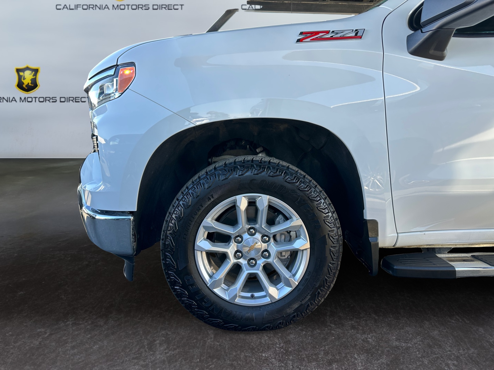 Chevrolet Silverado photo 14