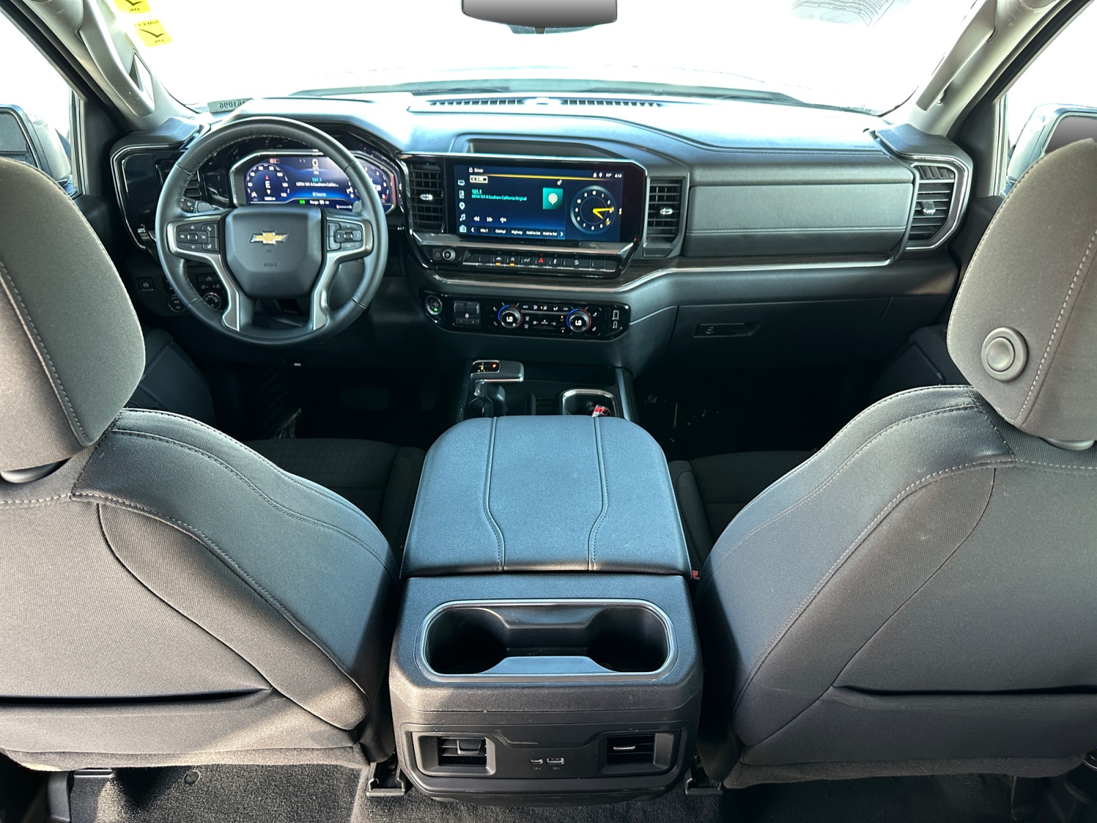 Chevrolet Silverado photo 10