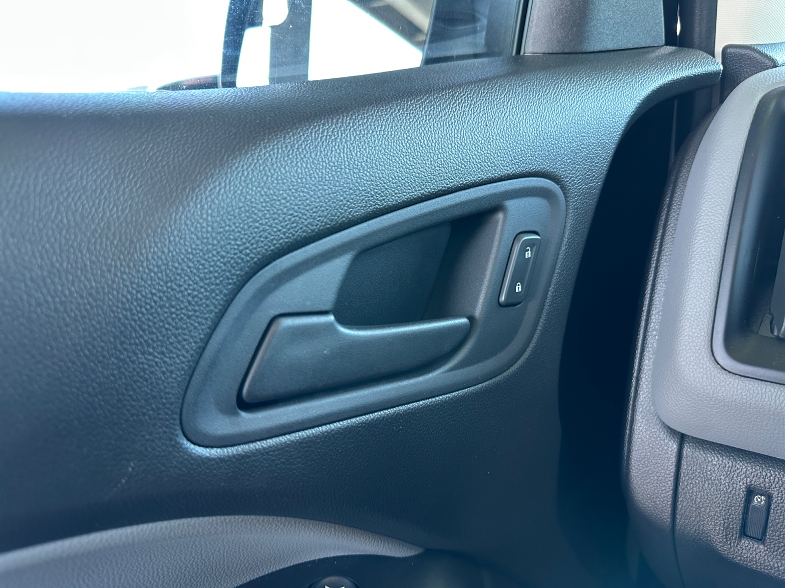 Chevrolet Colorado photo 17