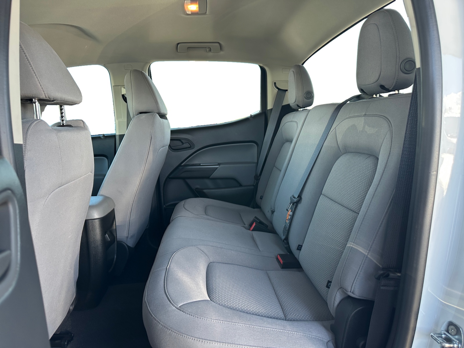 Chevrolet Colorado photo 13