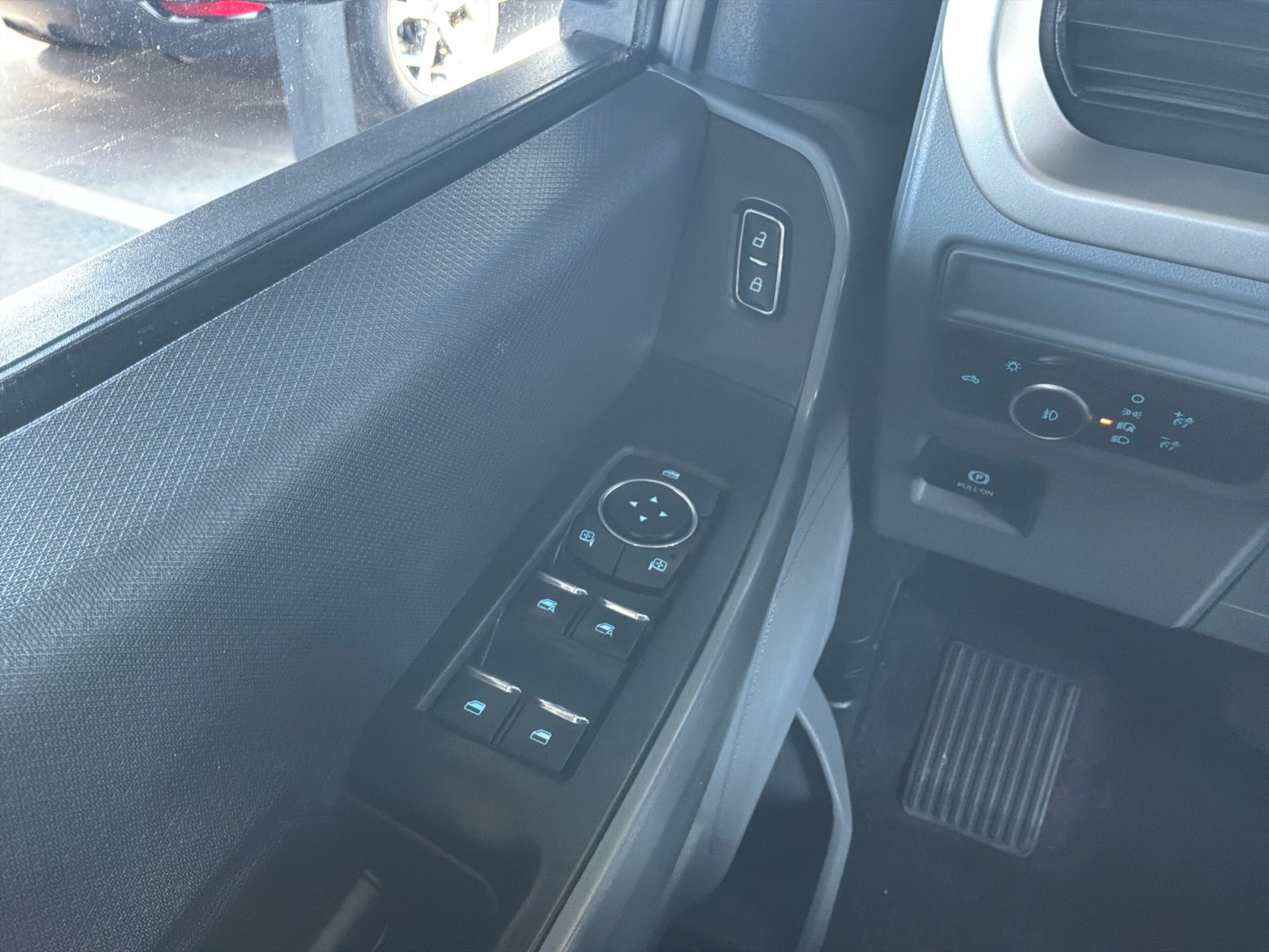 Ford F-150 photo 16