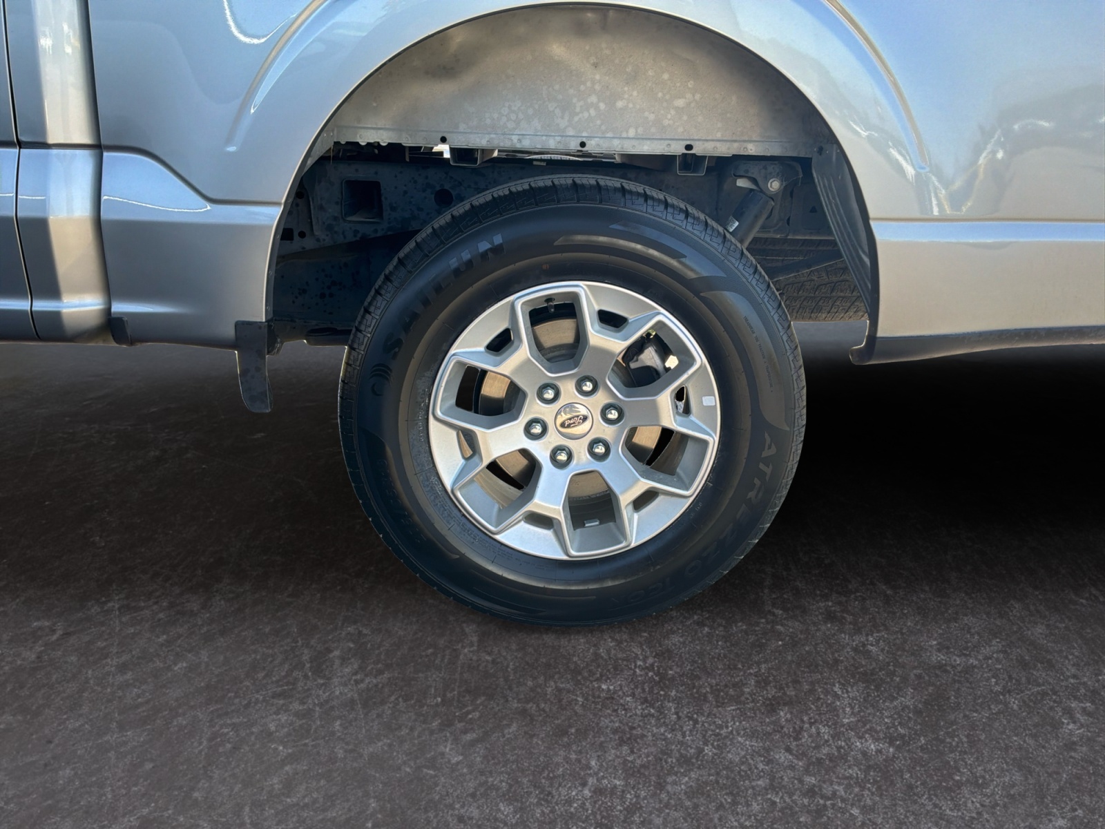 Ford F-150 photo 14
