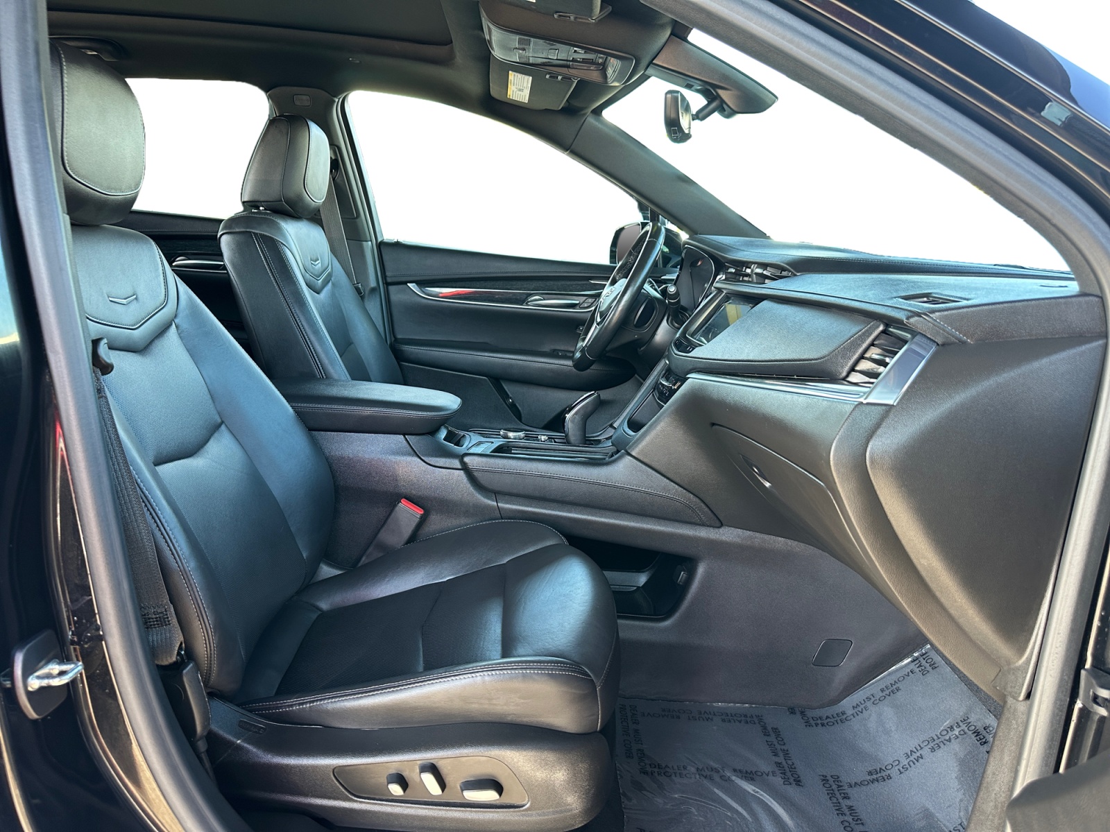 Cadillac XT5 photo 15