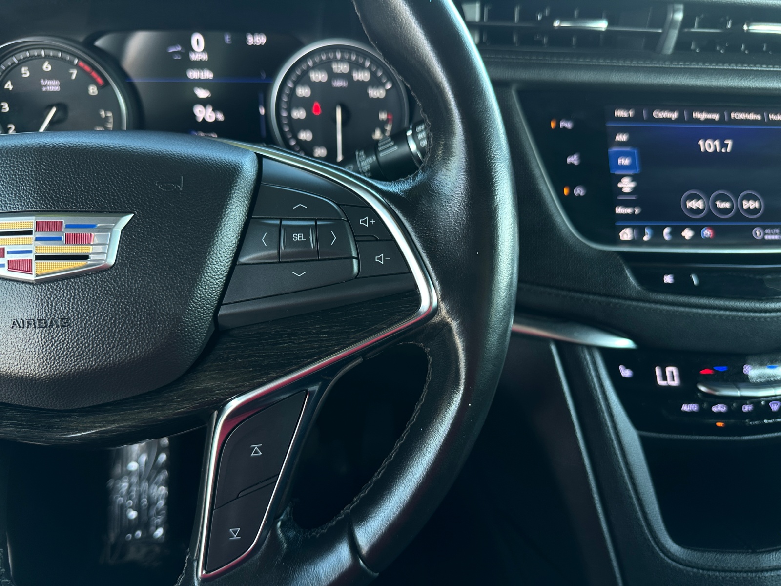 Cadillac XT5 photo 20