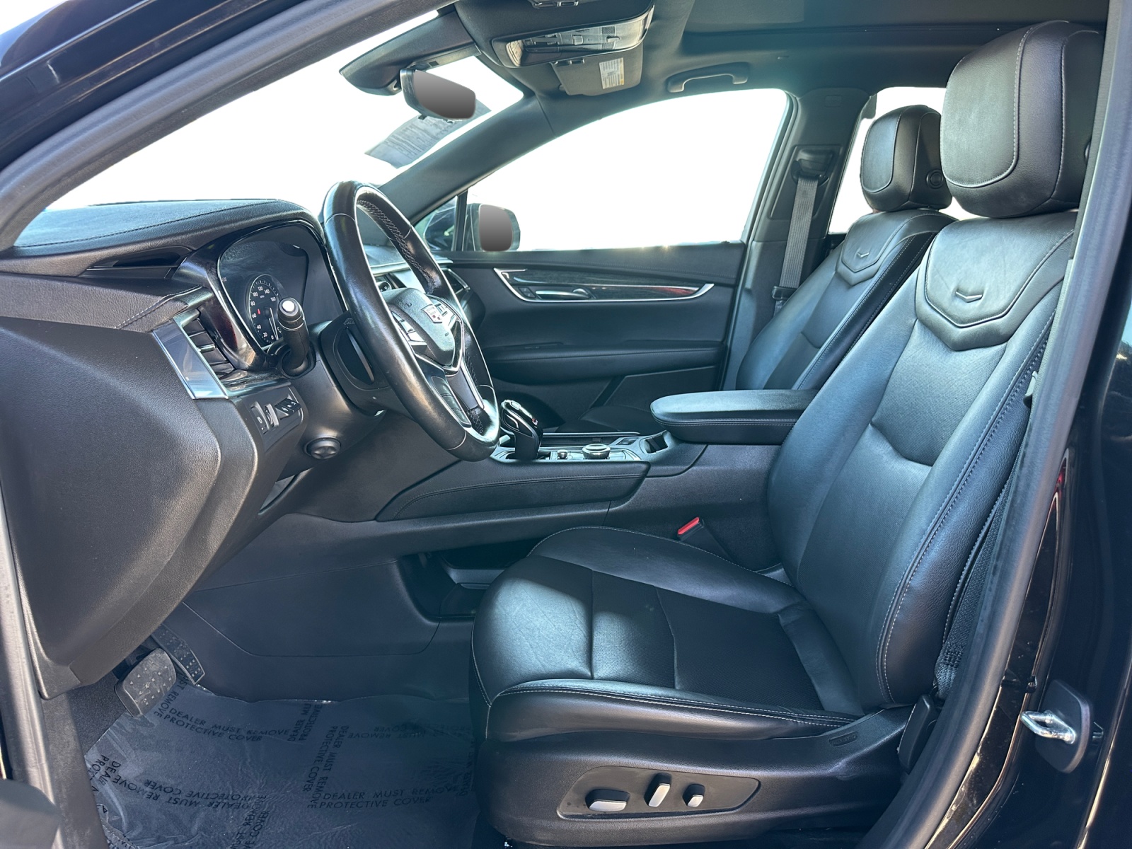 Cadillac XT5 photo 9