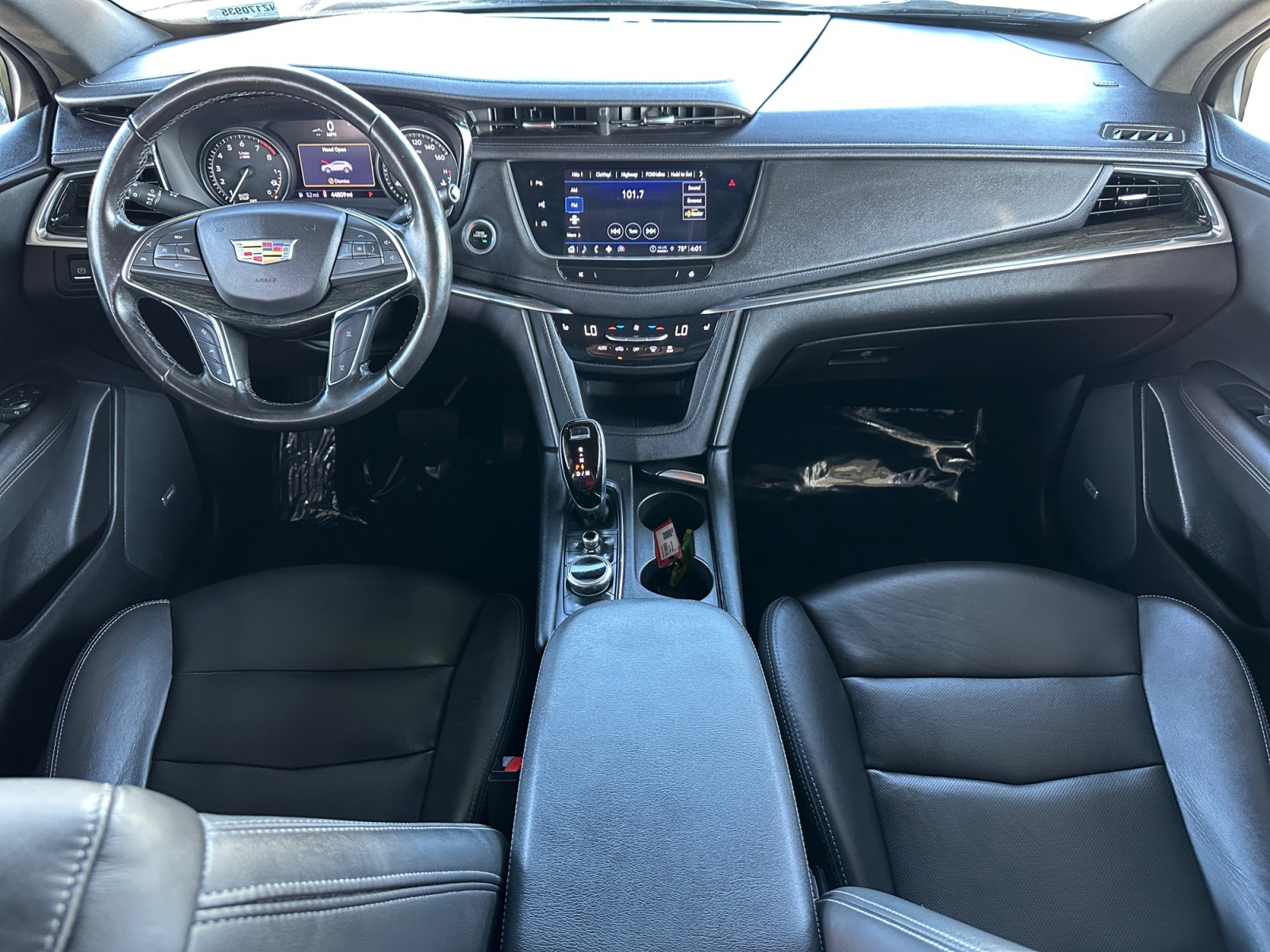 Cadillac XT5 photo 11