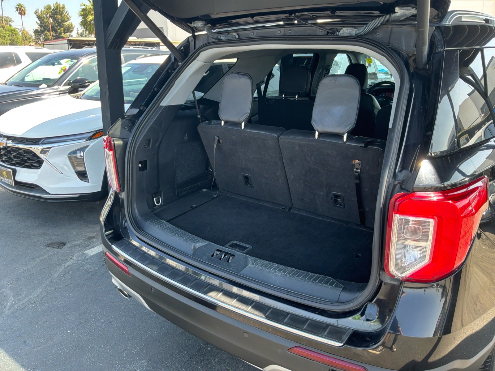 Ford Explorer photo 24