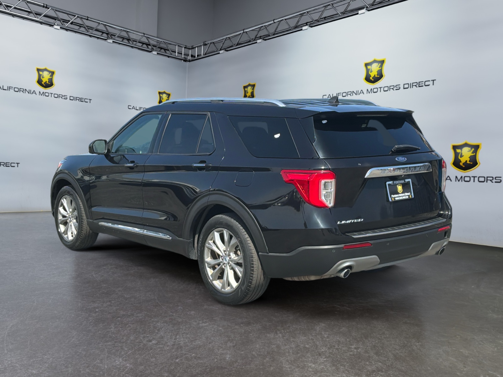 Ford Explorer photo 3