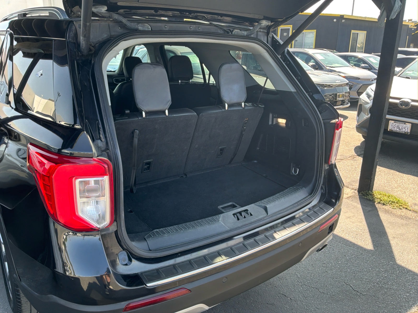 Ford Explorer photo 23