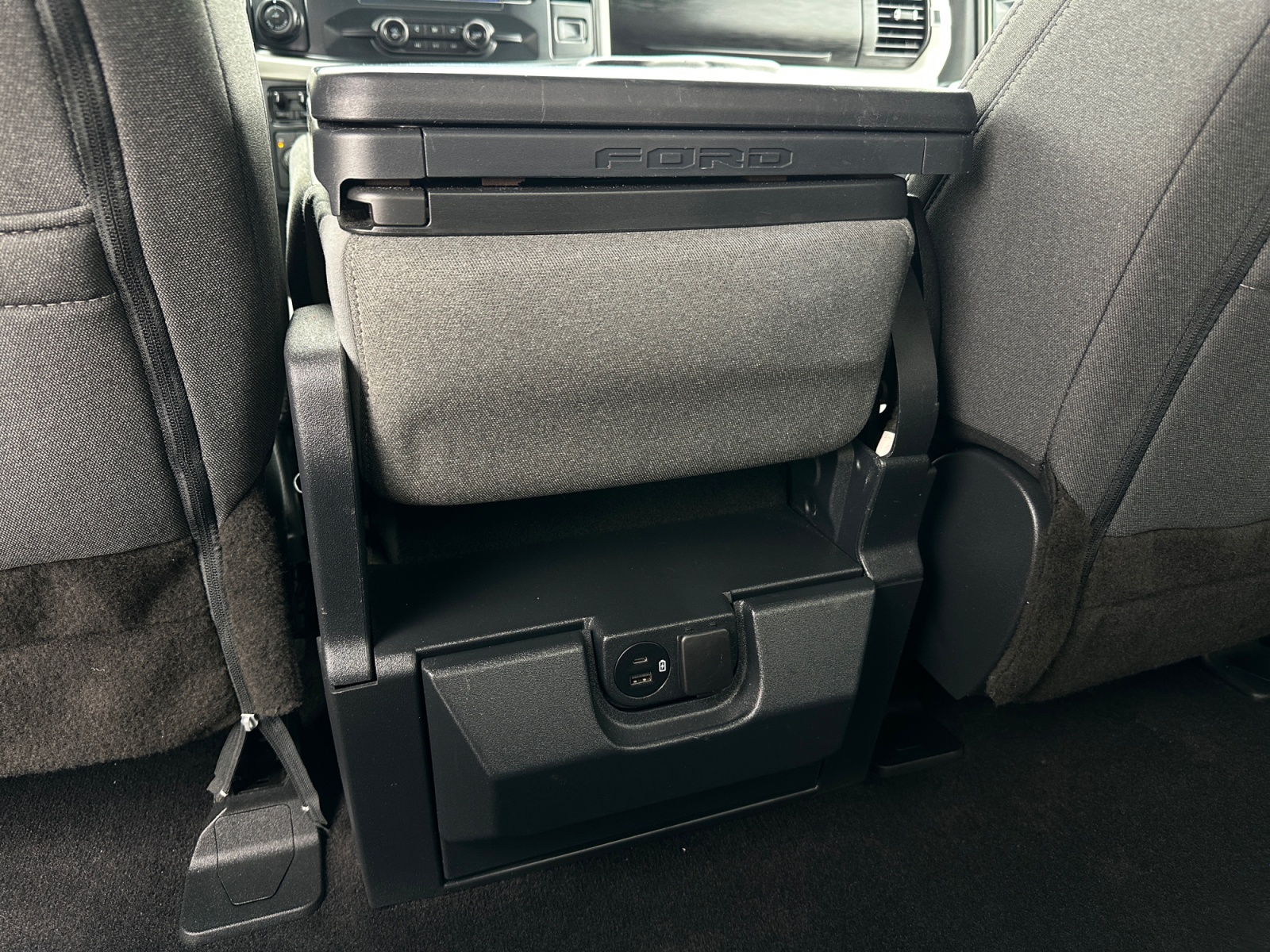 Ford F-150 photo 17