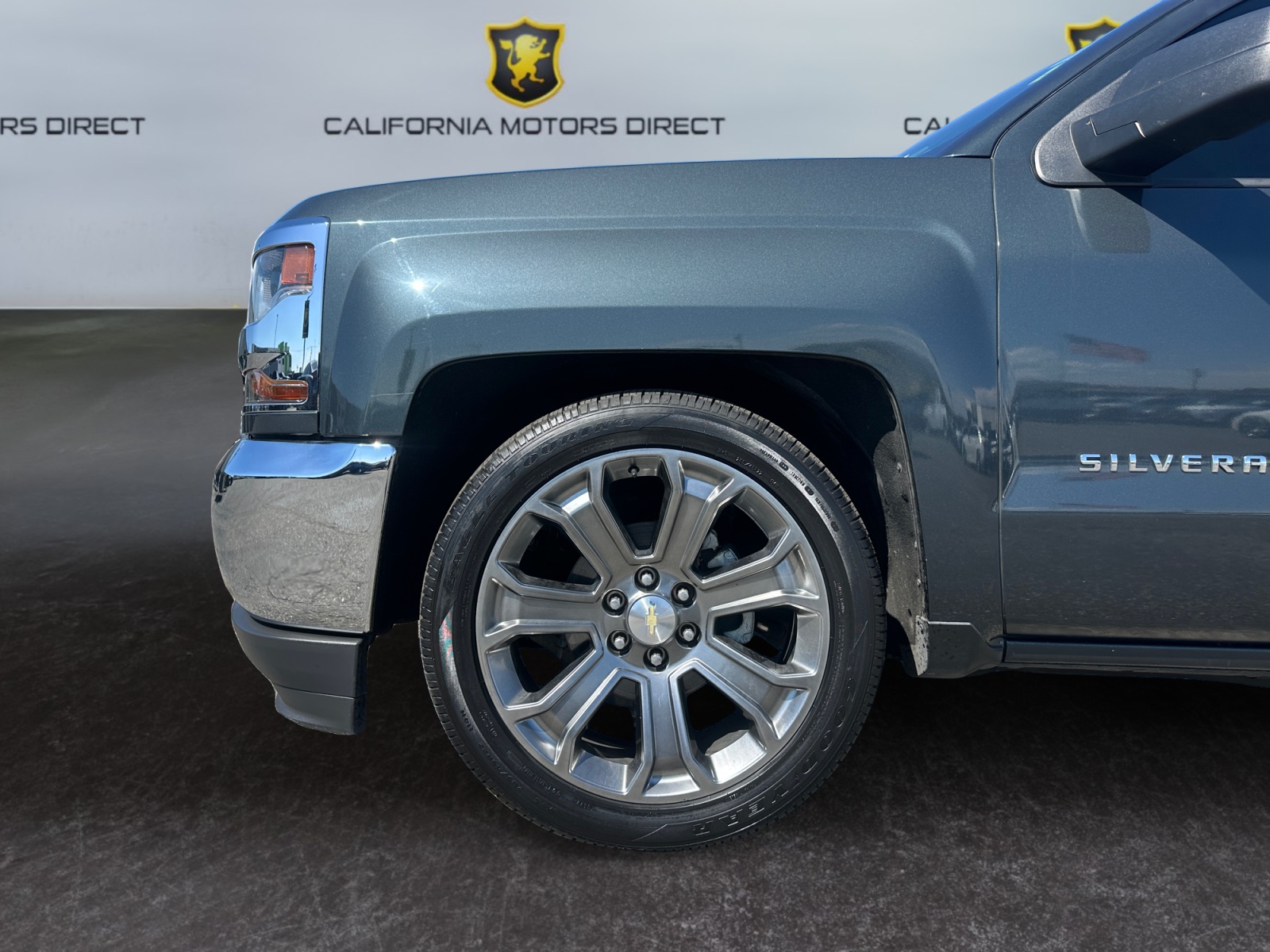 Chevrolet Silverado photo 12