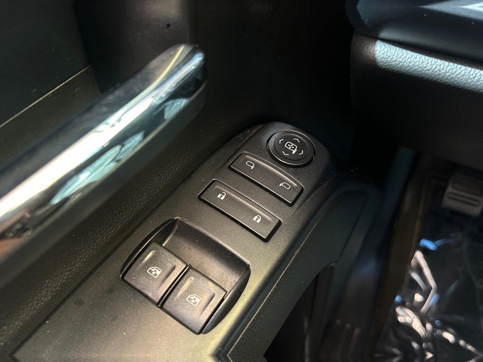 Chevrolet Silverado photo 14