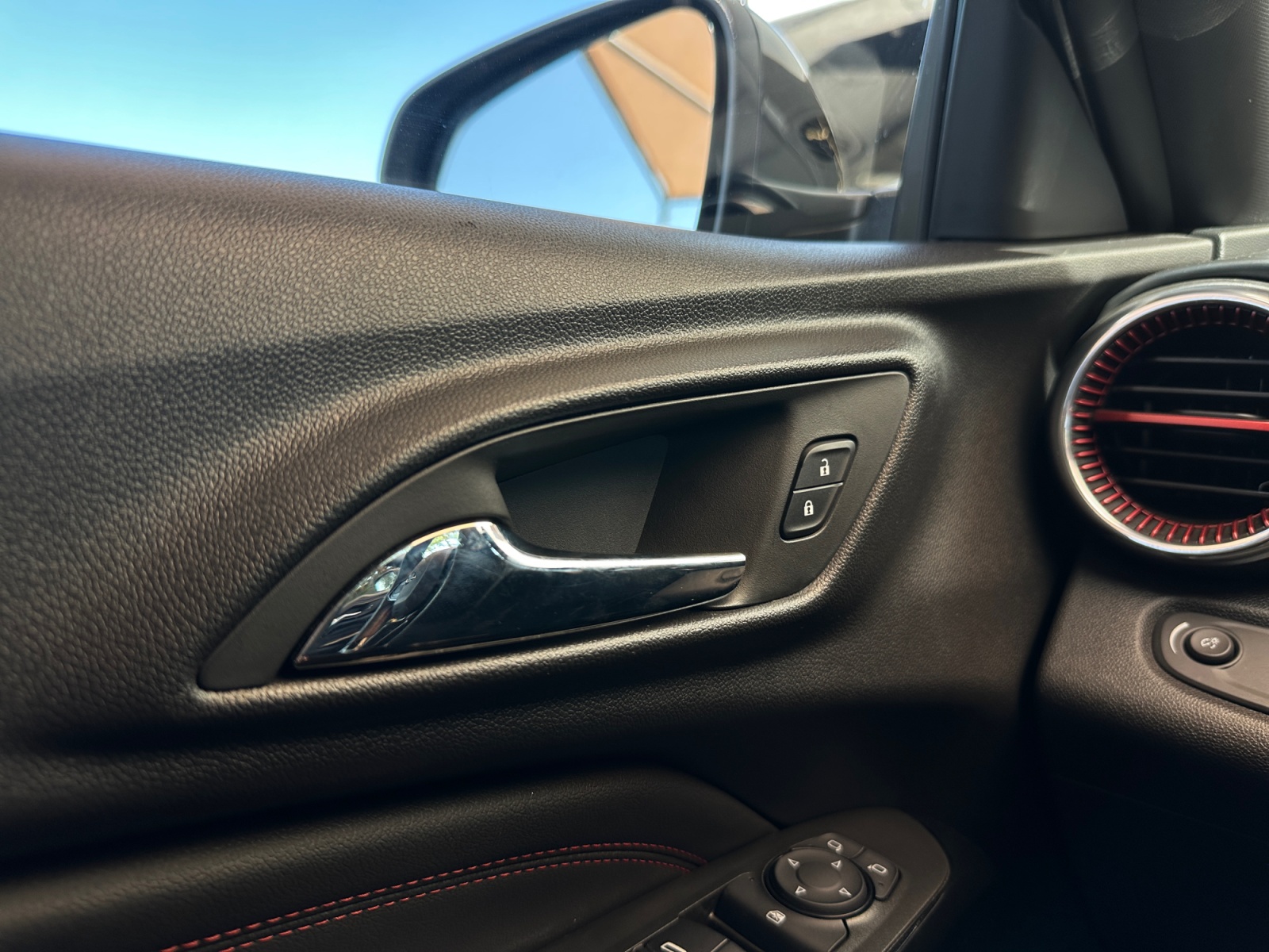 Chevrolet Trax photo 18