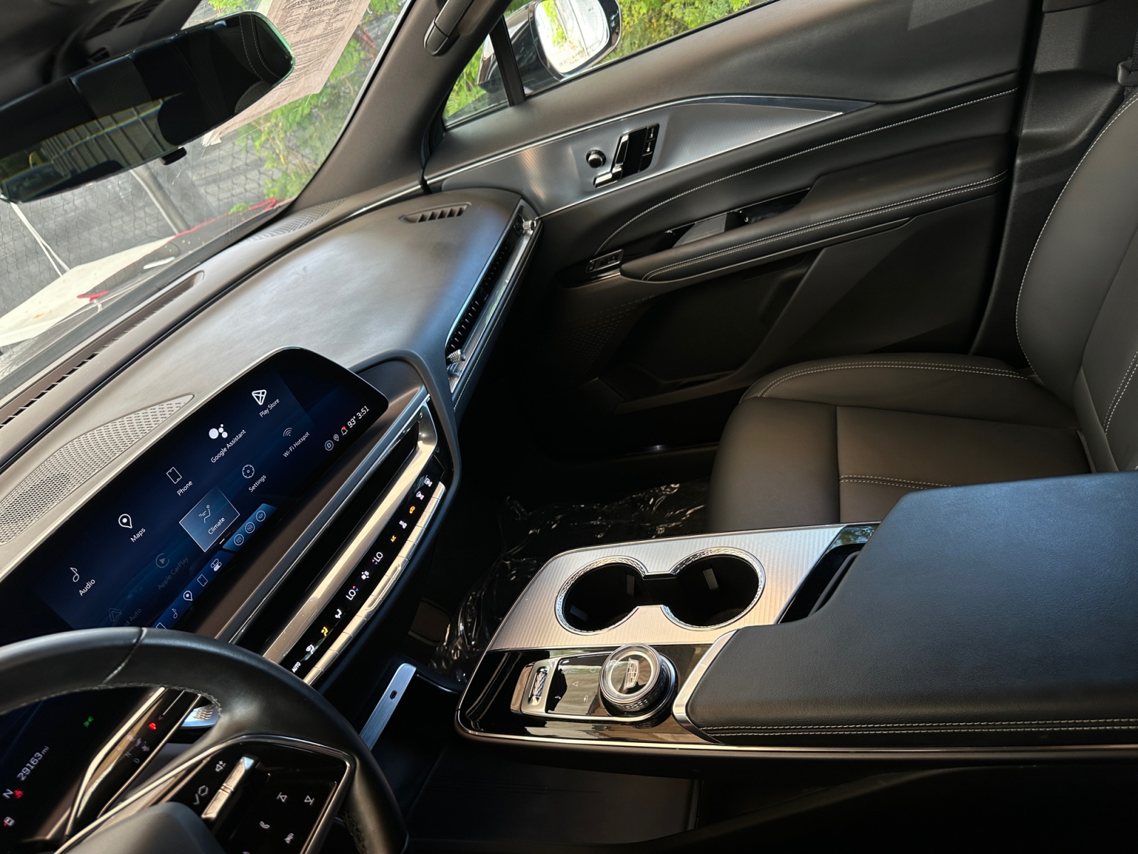 Cadillac Lyriq photo 24