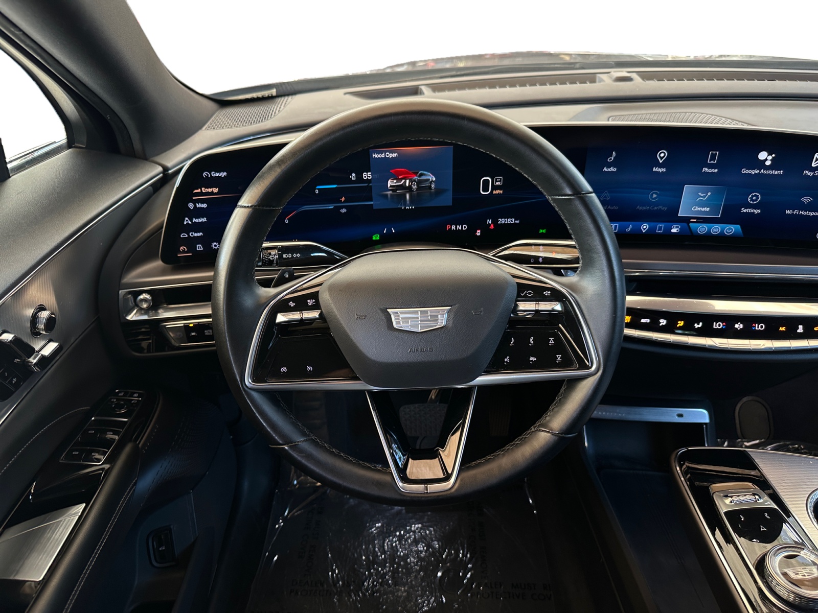 Cadillac Lyriq photo 12
